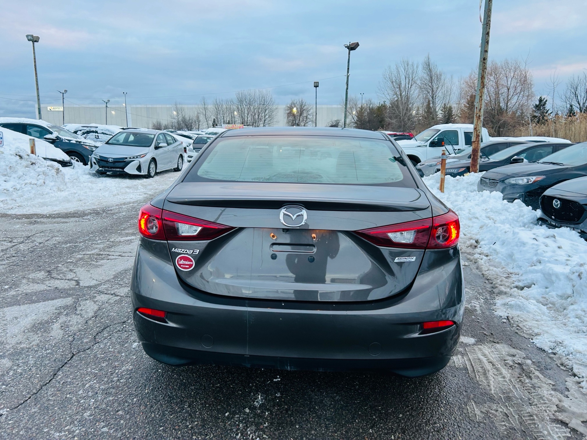 /hakimautosale/2015-Mazda-Mazda3-8879516690747202.jpg
