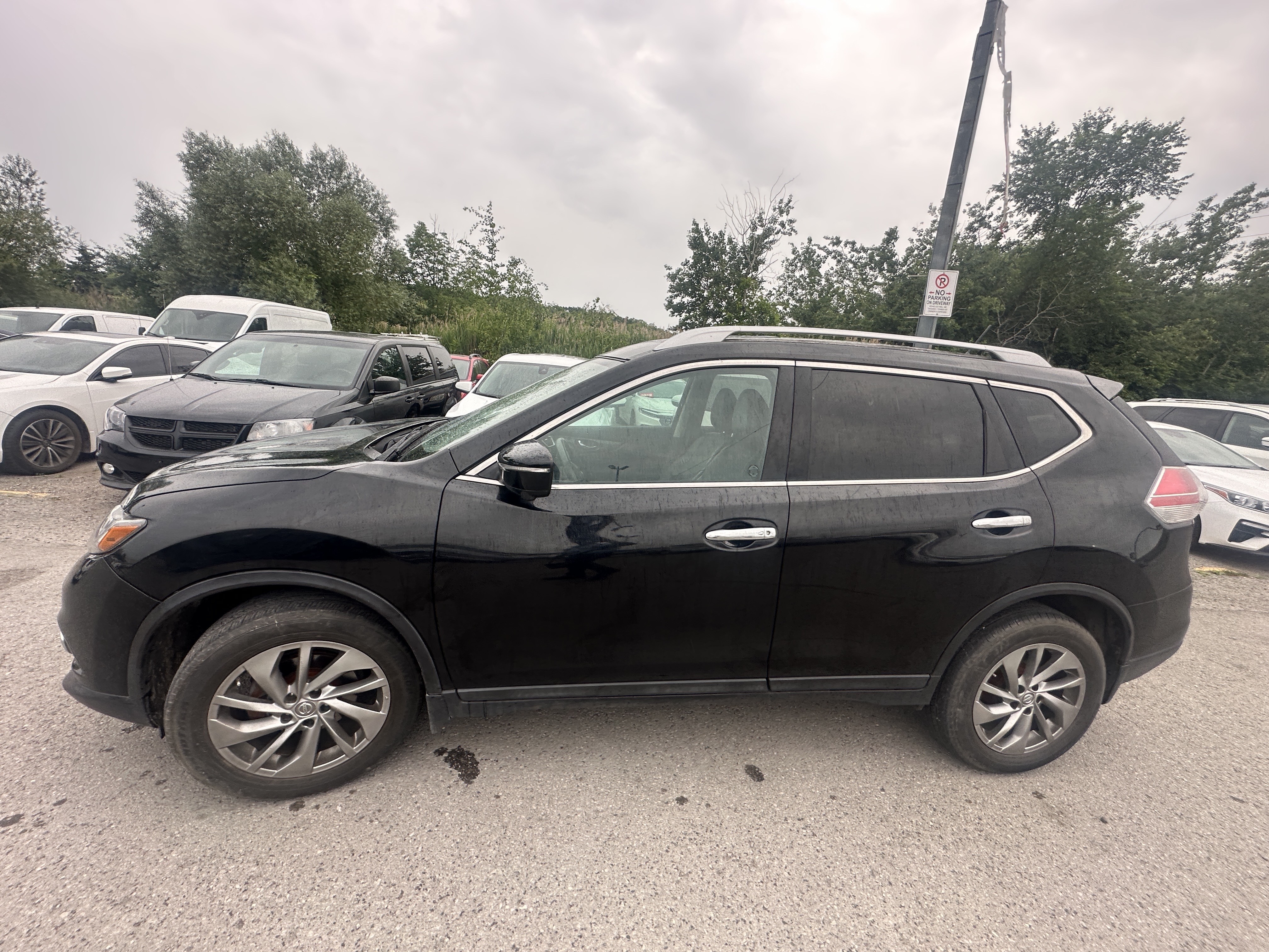 /hakimautosale/2015-Nissan-Rogue-034587913382605695.jpg