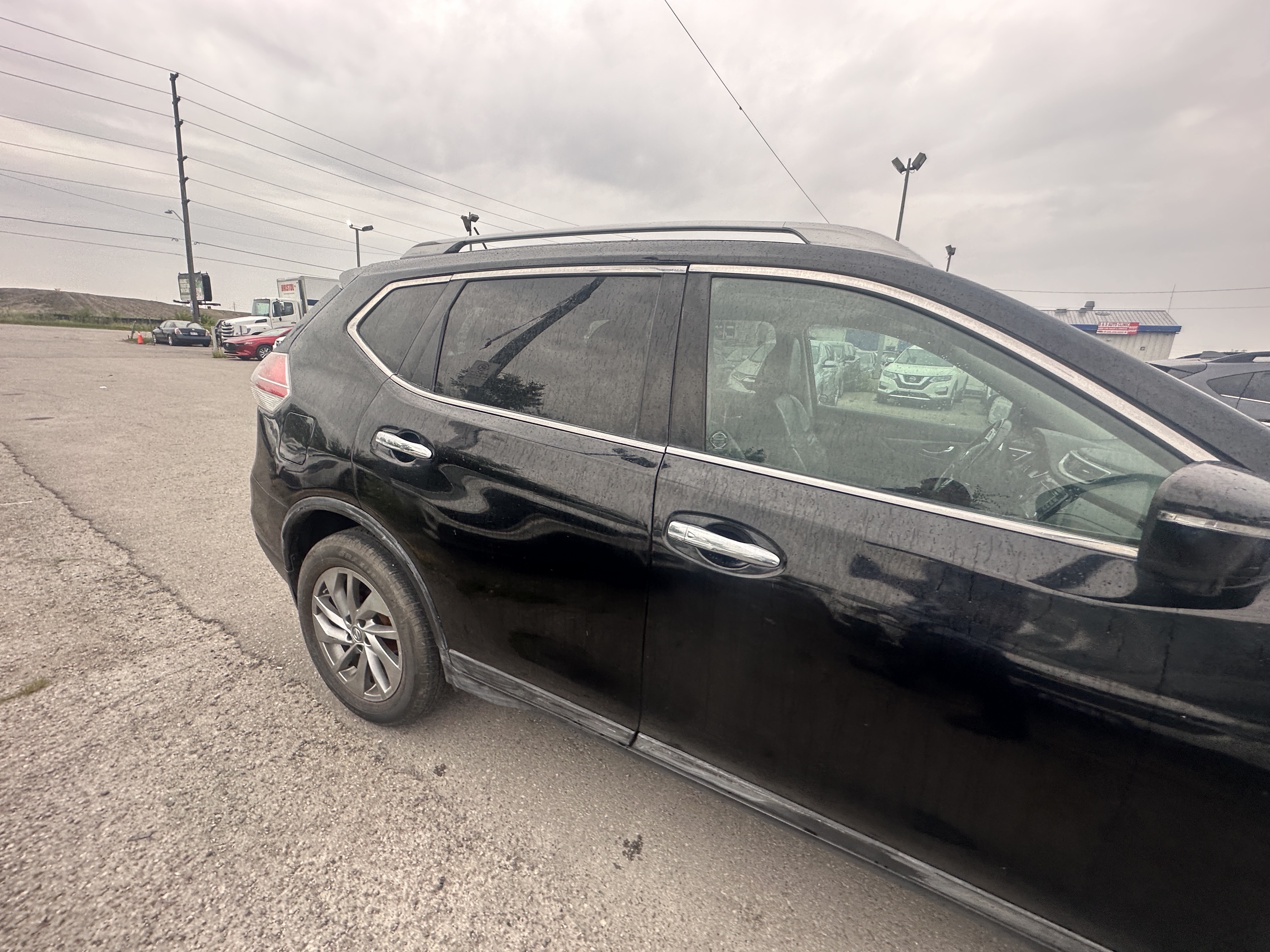 /hakimautosale/2015-Nissan-Rogue-6328599099124161.jpg