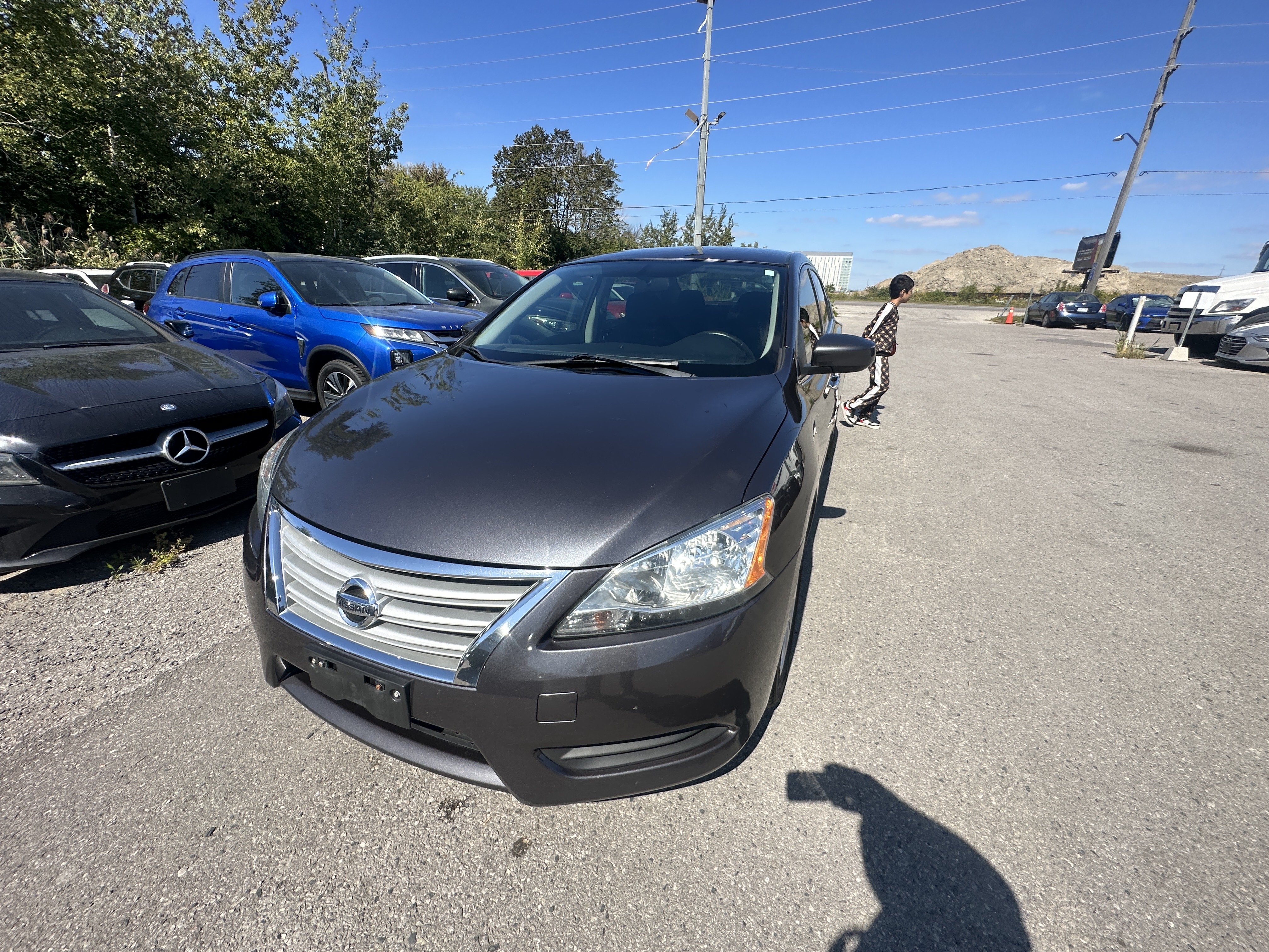 /hakimautosale/2015-Nissan-Sentra-2558986069328617.jpg
