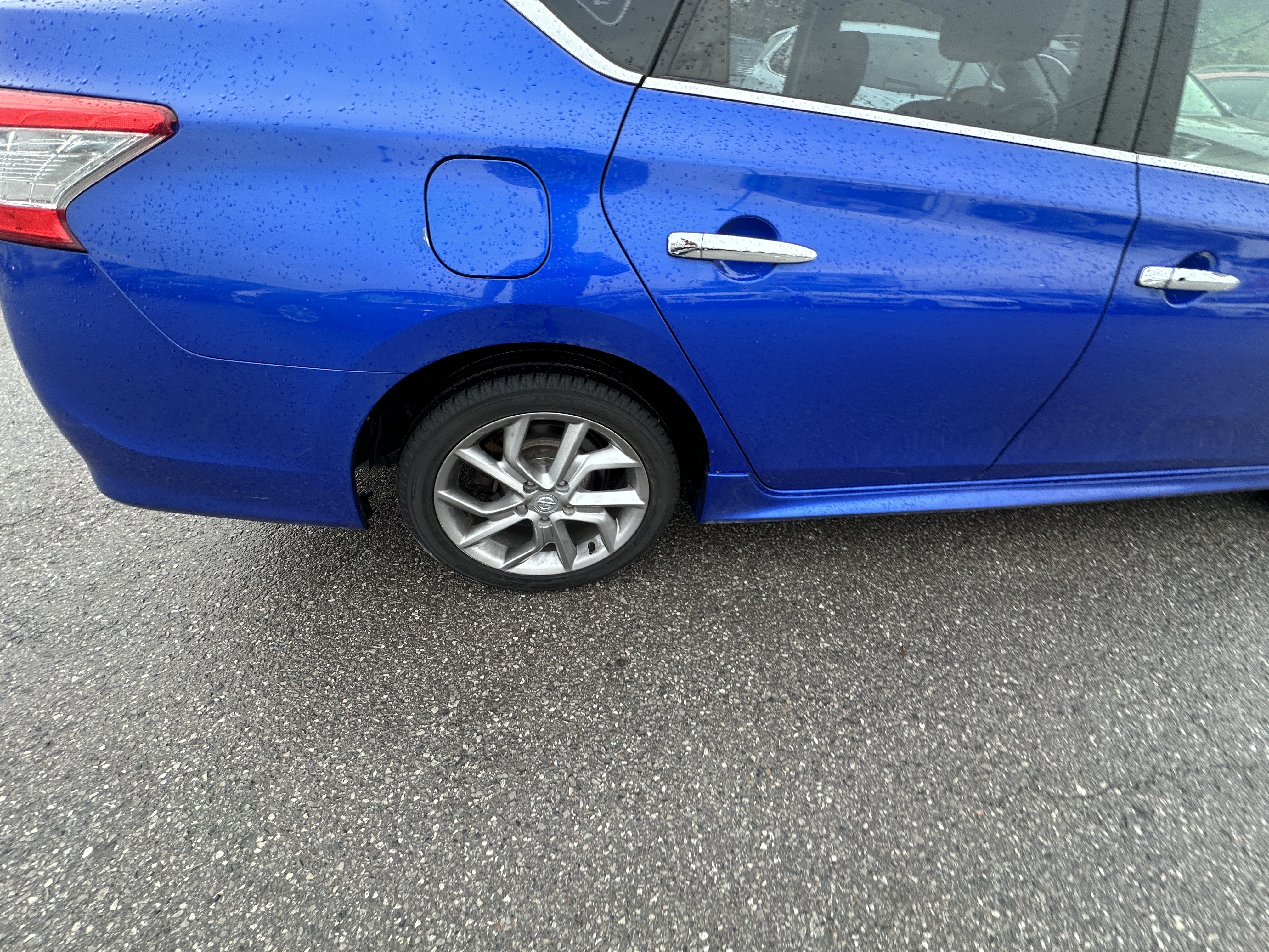 /hakimautosale/2015-Nissan-Sentra-7851566883011276.jpg