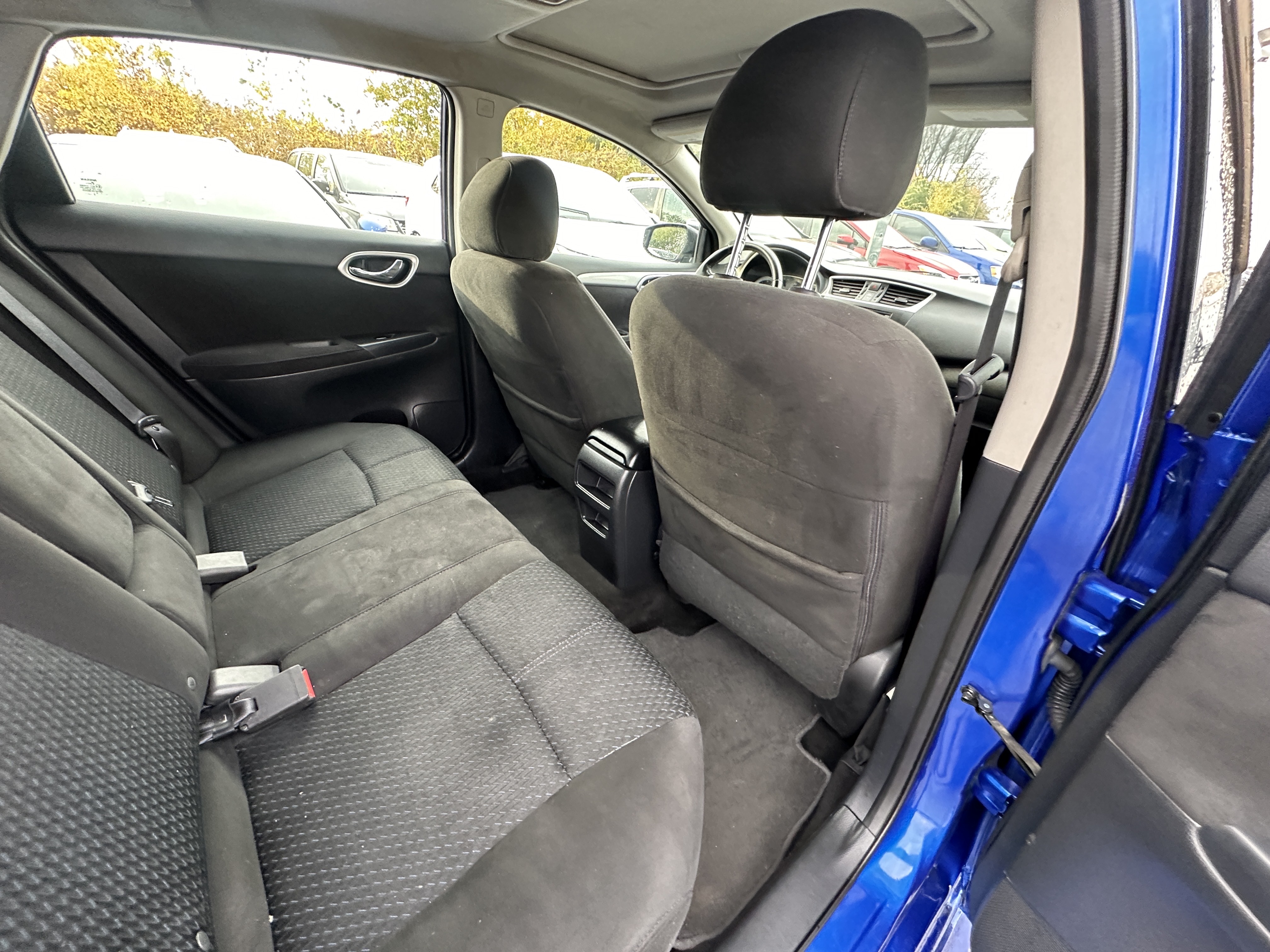 /hakimautosale/2015-Nissan-Sentra-9854522643750652.jpg