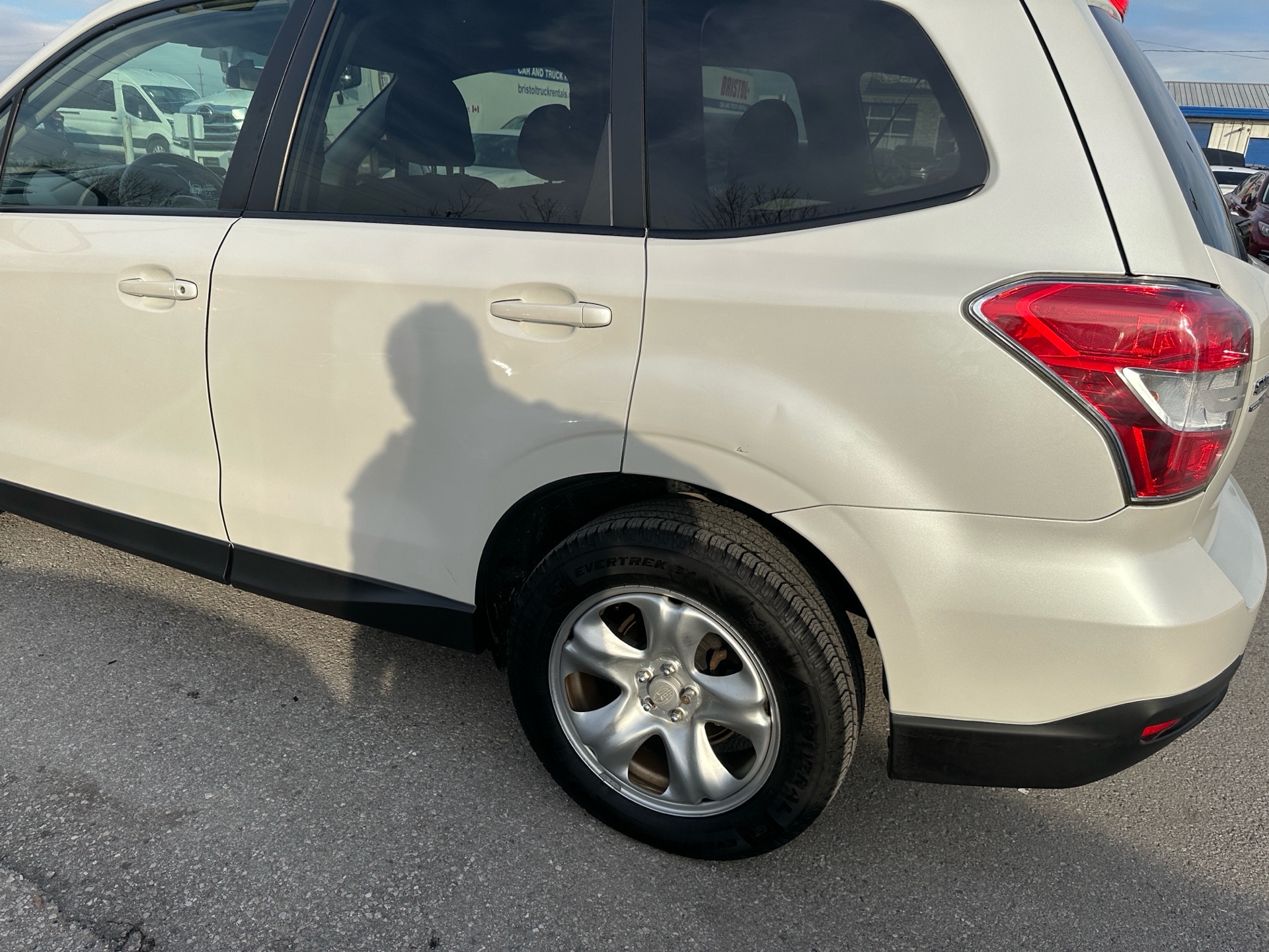 /hakimautosale/2015-Subaru-Forester-3775836354894937.jpg