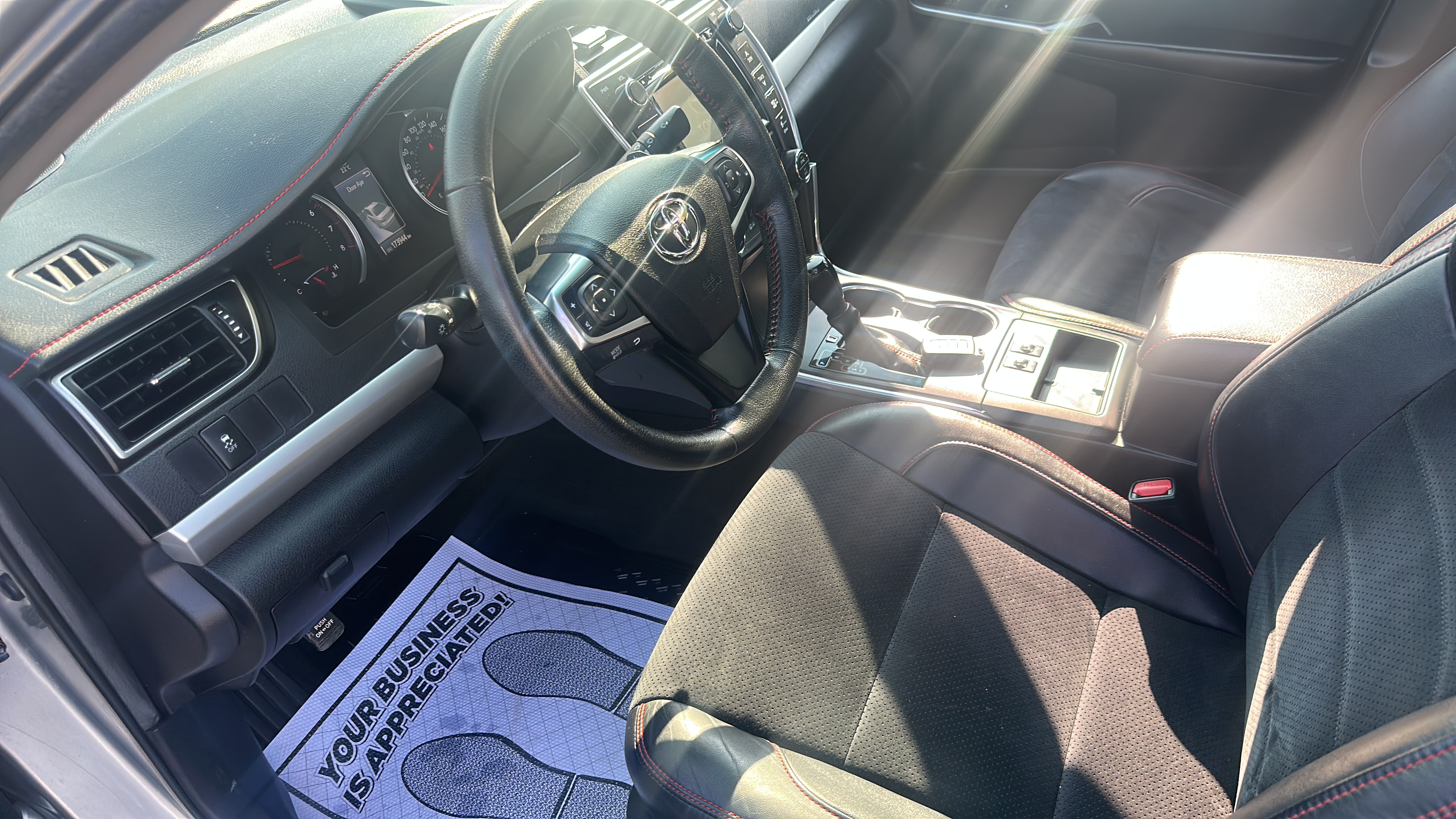 /hakimautosale/2015-Toyota-Camry-31557269098830765.jpg