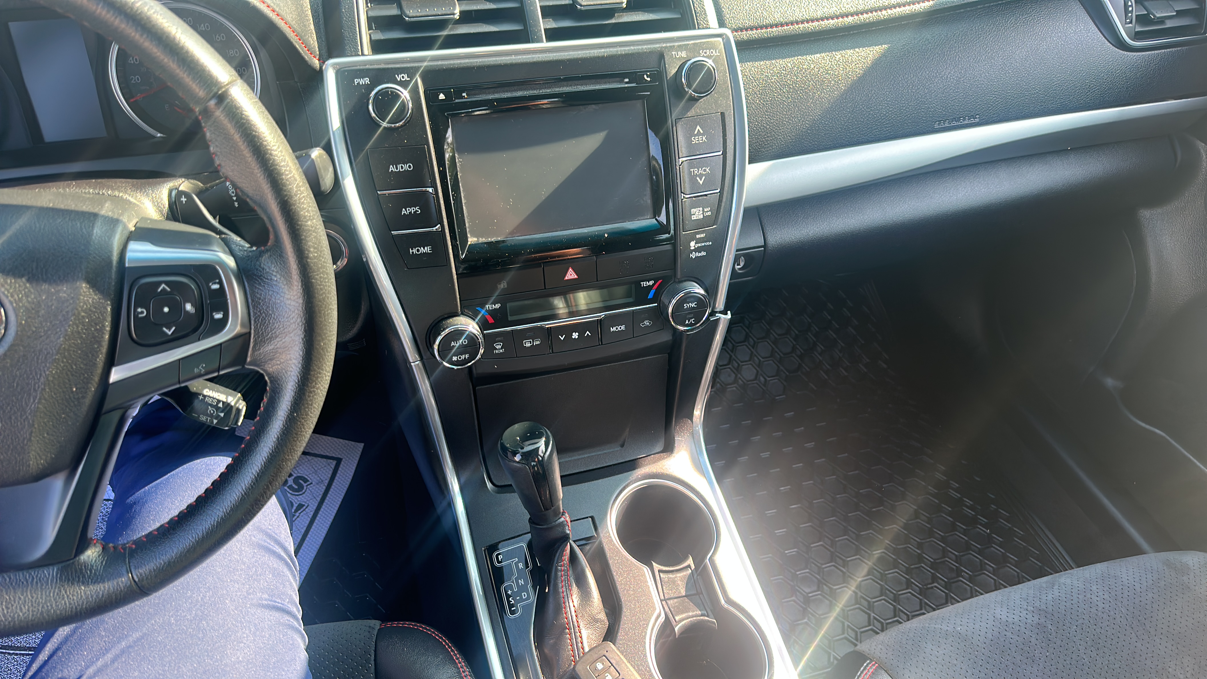 /hakimautosale/2015-Toyota-Camry-32762643632106037.jpg