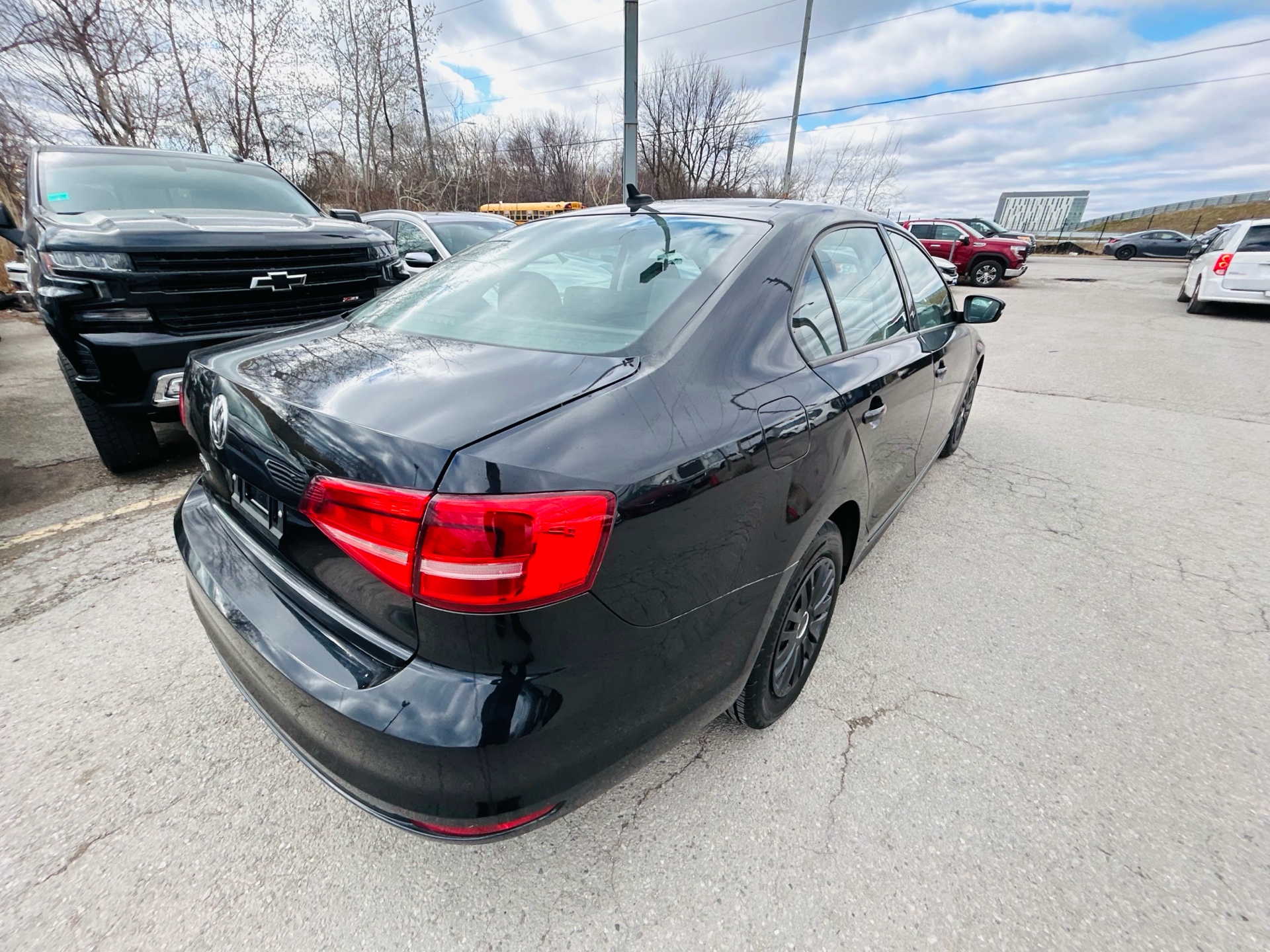 /hakimautosale/2015-Volkswagen-Jetta-042423219570887793.jpg