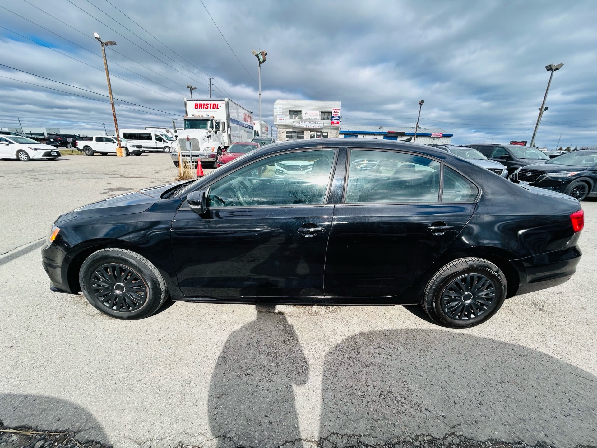 /hakimautosale/2015-Volkswagen-Jetta-20027457902495494.jpg