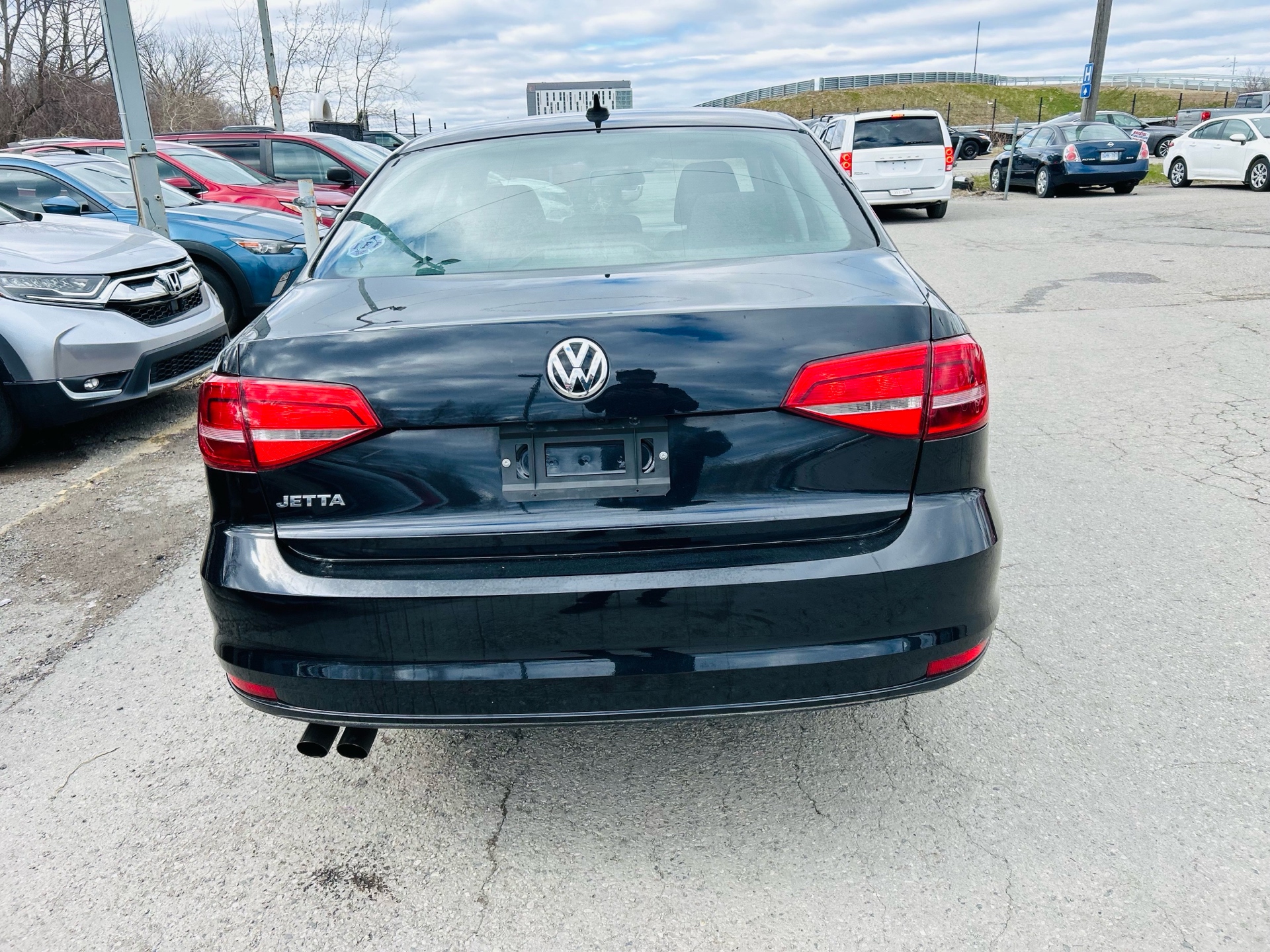 /hakimautosale/2015-Volkswagen-Jetta-29079105553827667.jpg