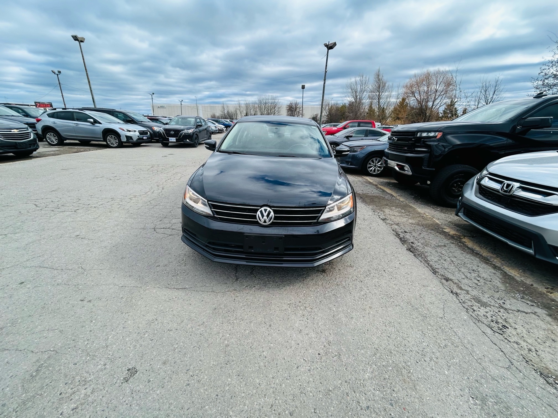 /hakimautosale/2015-Volkswagen-Jetta-7919989791103366.jpg