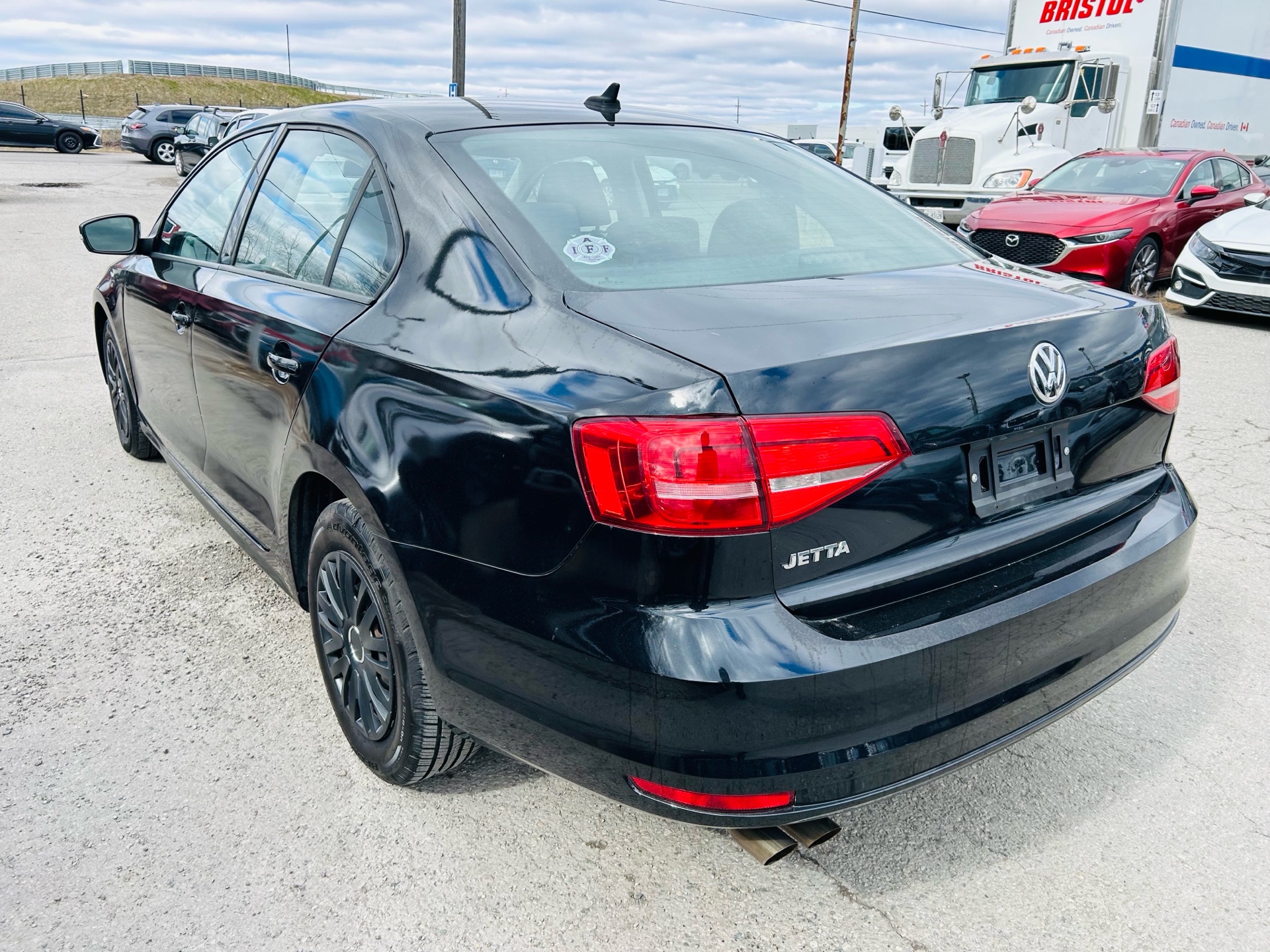 /hakimautosale/2015-Volkswagen-Jetta-9699014436021567.jpg