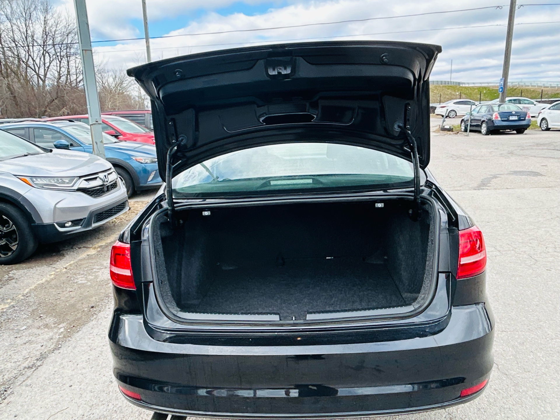 /hakimautosale/2015-Volkswagen-Jetta-9884563488905975.jpg