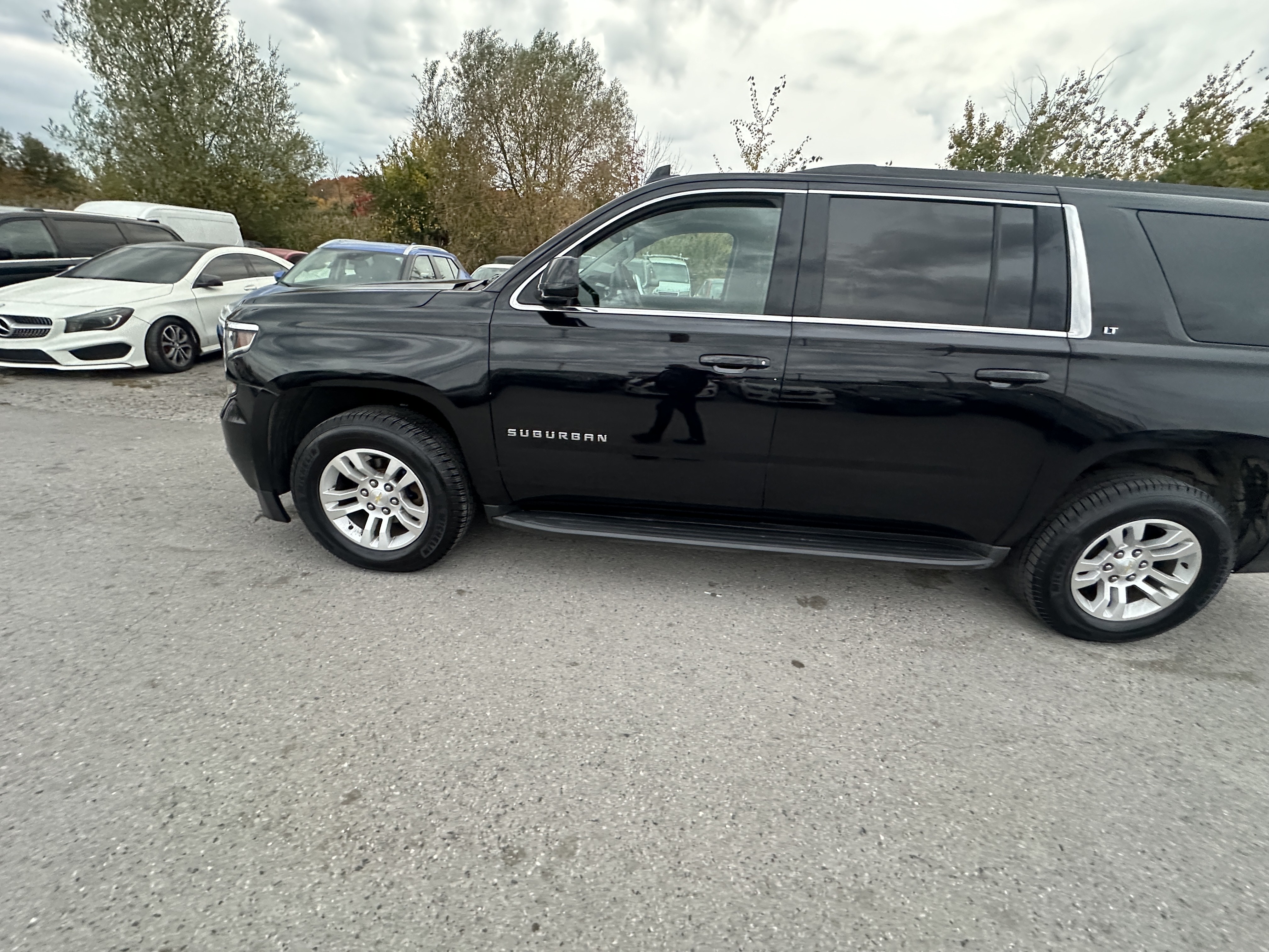 /hakimautosale/2016-Chevrolet-Suburban-5268903641308529.jpg