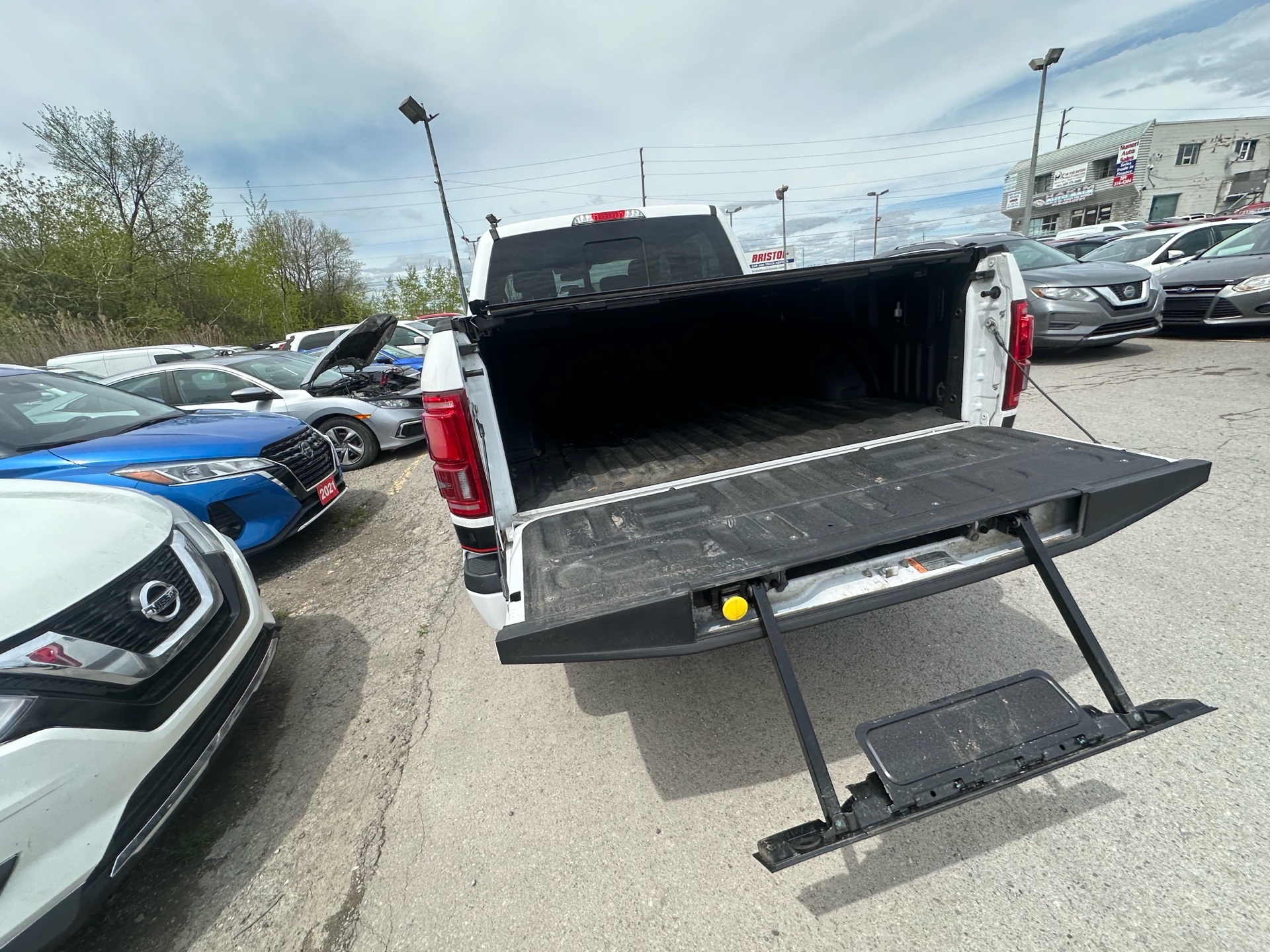 /hakimautosale/2016-Ford-F-150-9086465862772897.jpg