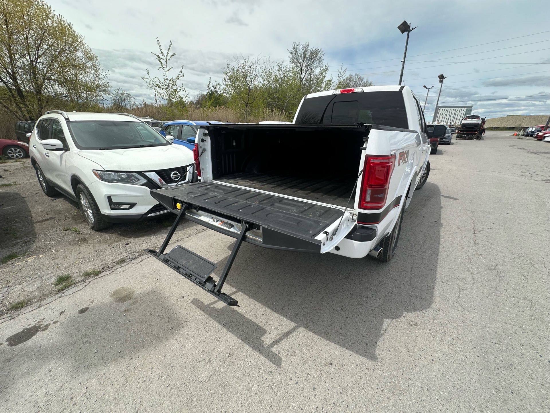/hakimautosale/2016-Ford-F-150-9446106047928196.jpg