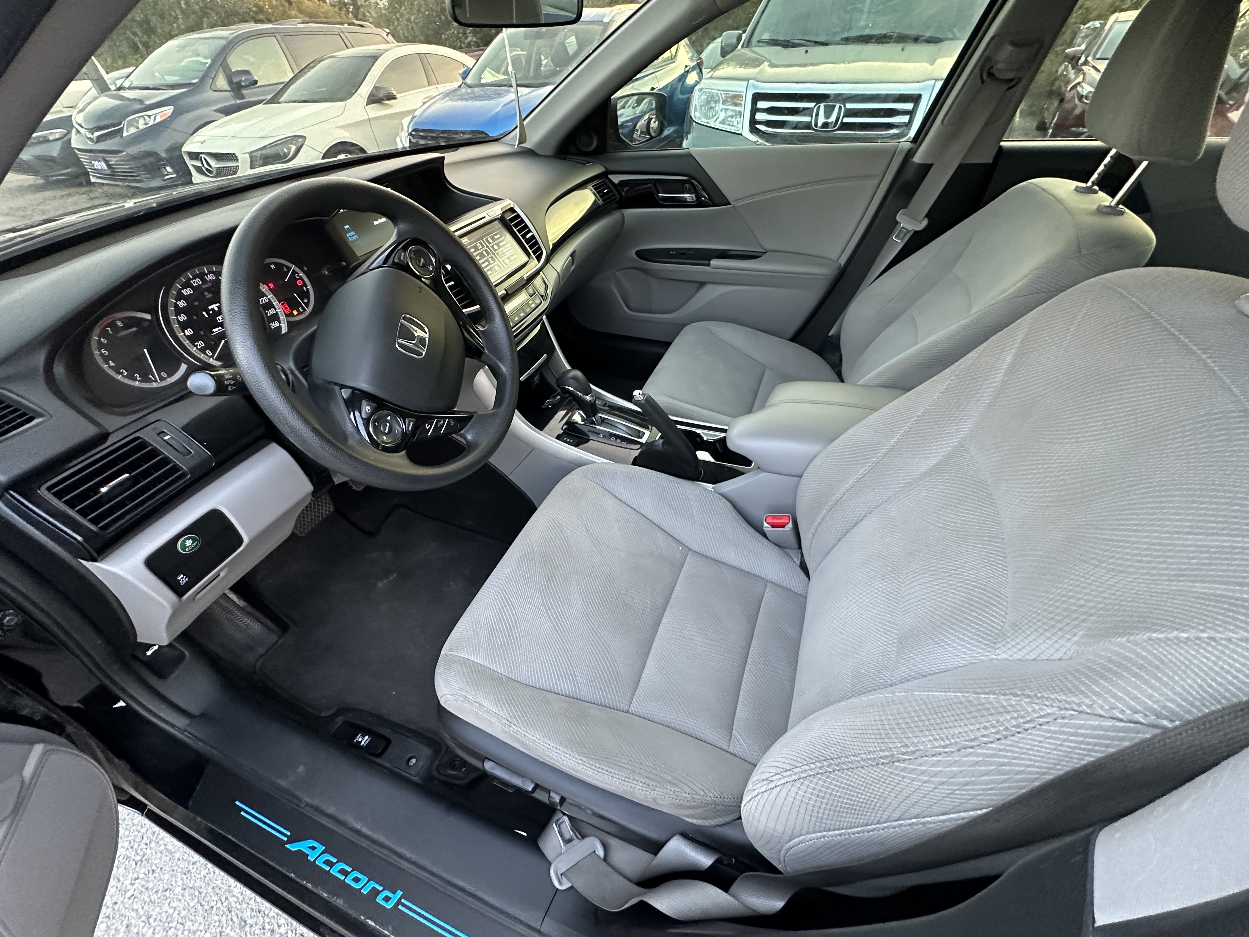 /hakimautosale/2016-Honda-AccordSedan-06600471487135628.jpg