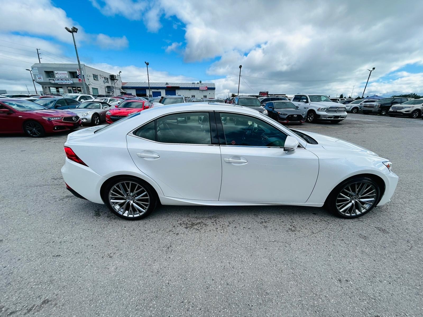 /hakimautosale/2016-Lexus-IS300-08624583643002848.jpg