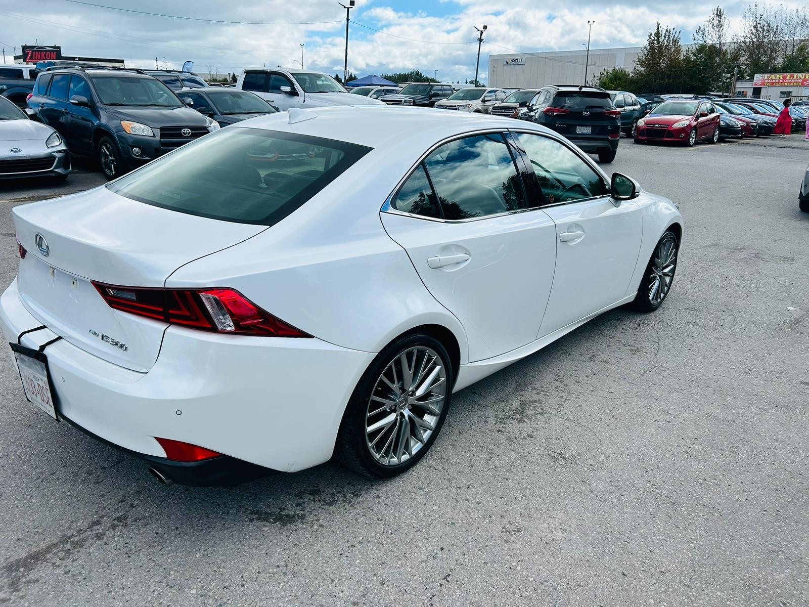 /hakimautosale/2016-Lexus-IS300-12200180632553748.jpg