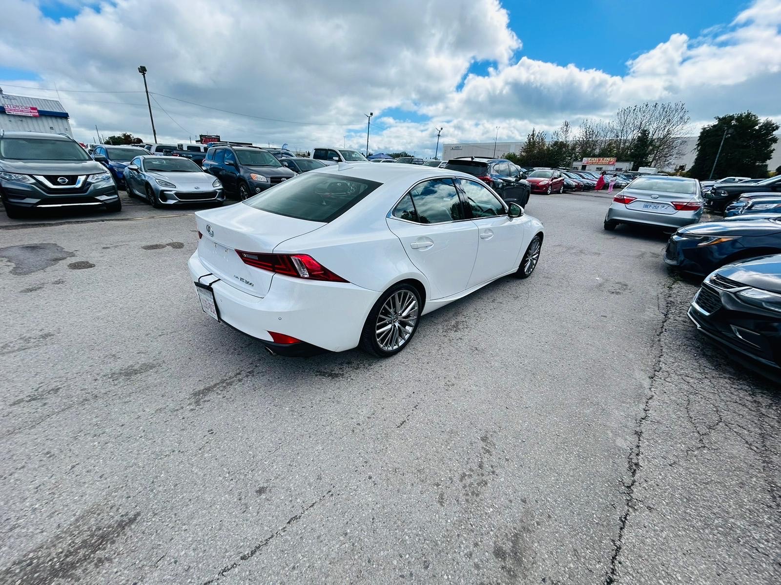 /hakimautosale/2016-Lexus-IS300-28781677883235024.jpg