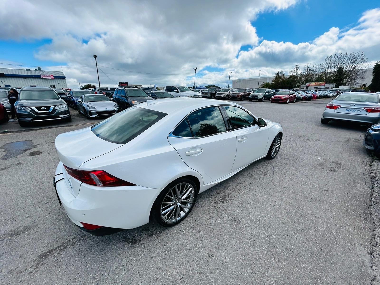 /hakimautosale/2016-Lexus-IS300-38119712077724577.jpg