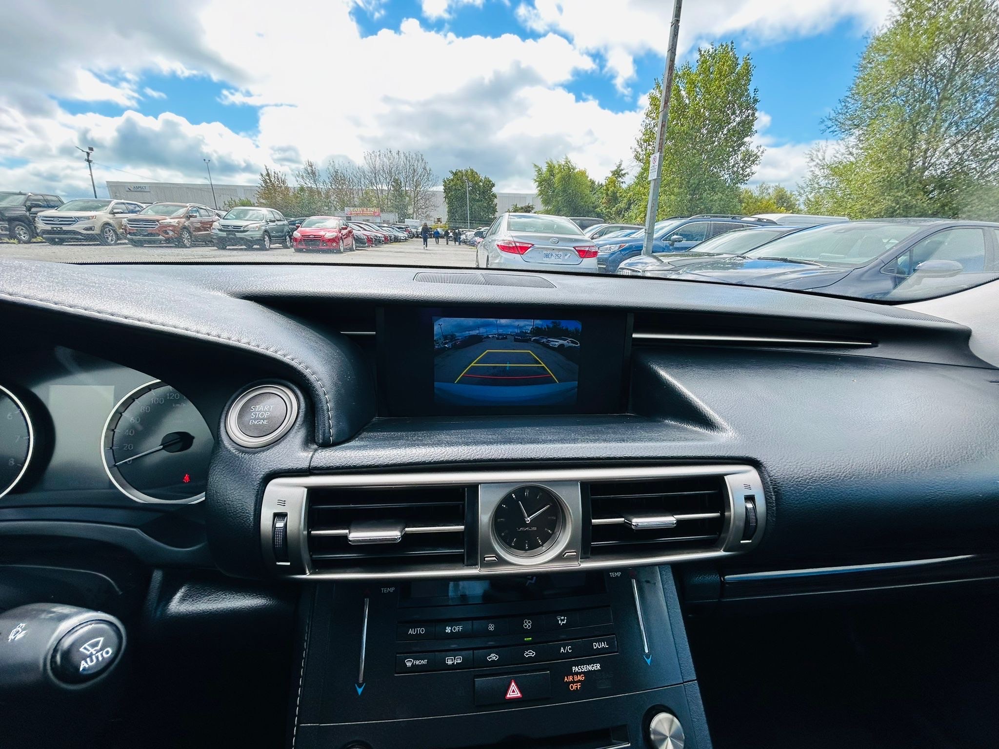 /hakimautosale/2016-Lexus-IS300-779975914588507.jpg
