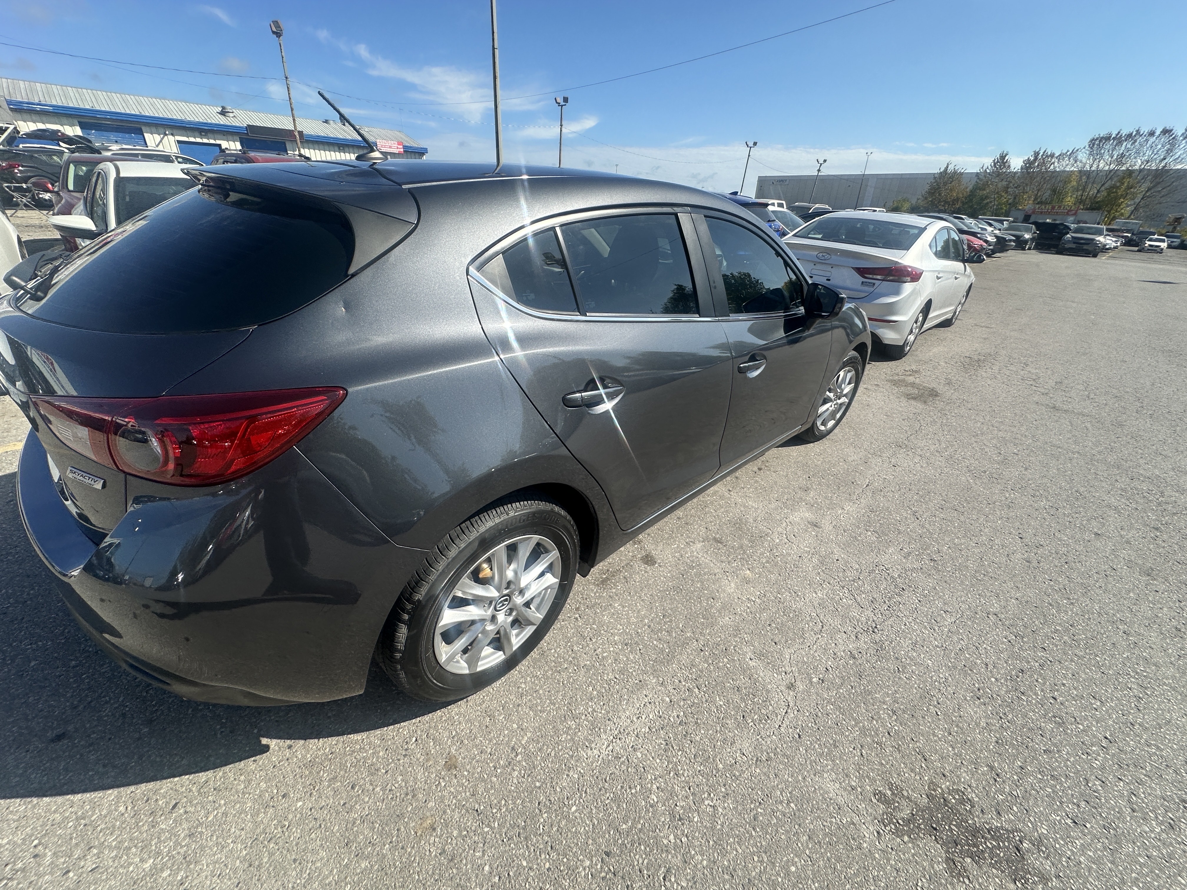 /hakimautosale/2016-Mazda-Mazda3-9608785827072168.jpg