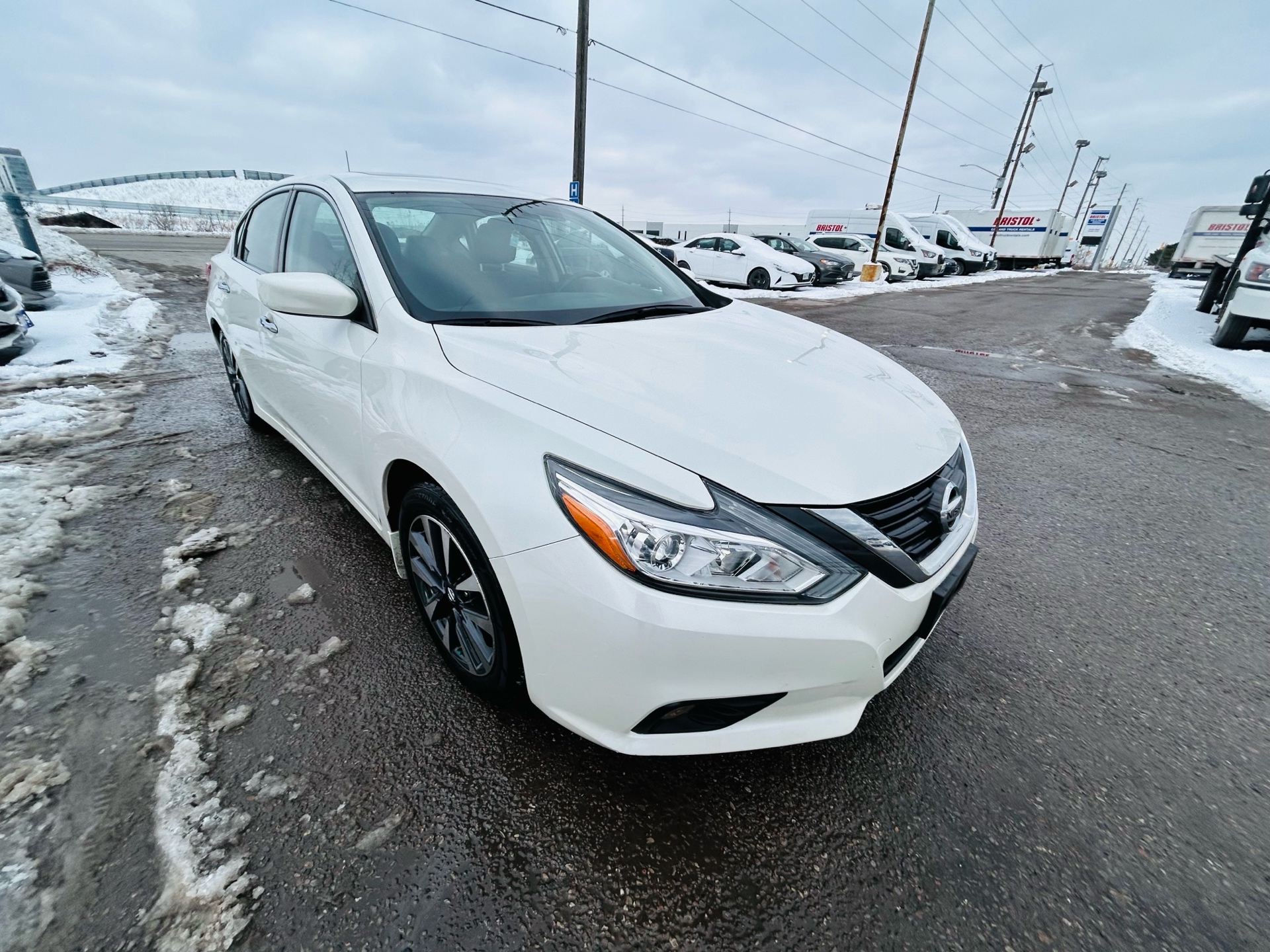 /hakimautosale/2016-Nissan-Altima-39300914935353437.jpg