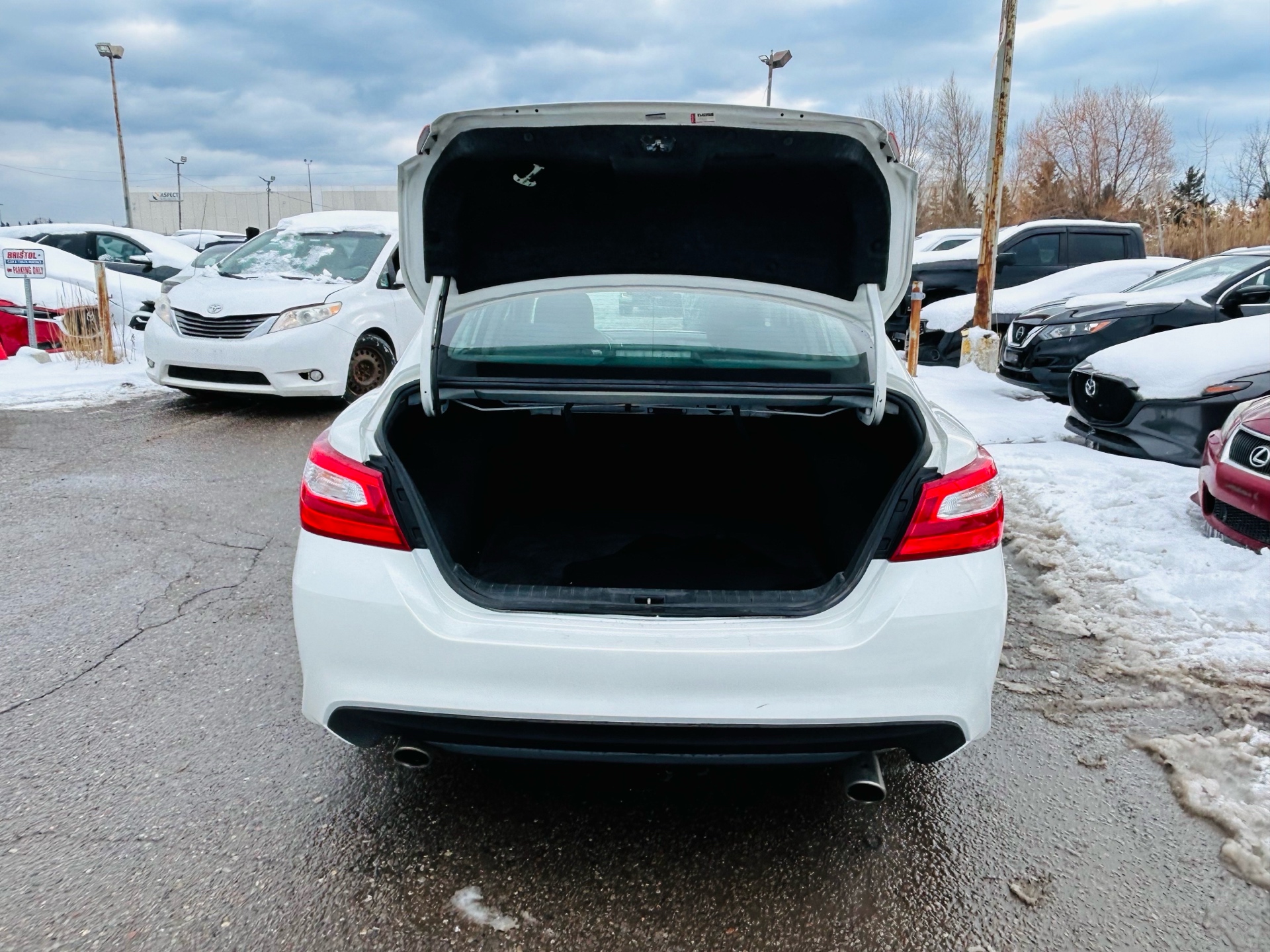 /hakimautosale/2016-Nissan-Altima-7449030686523848.jpg