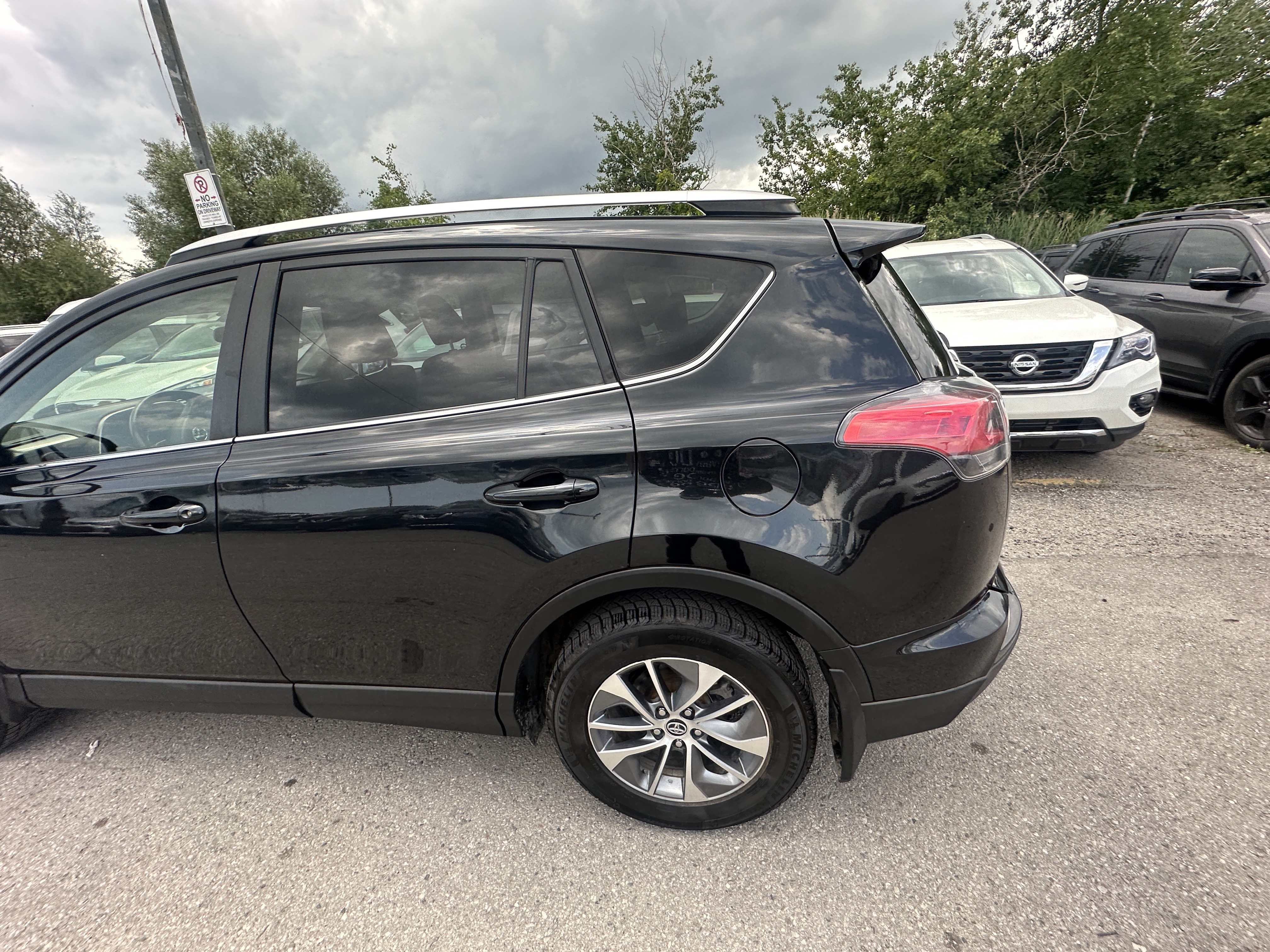 /hakimautosale/2016-Toyota-RAV4Hybrid-4097265125595886.jpg