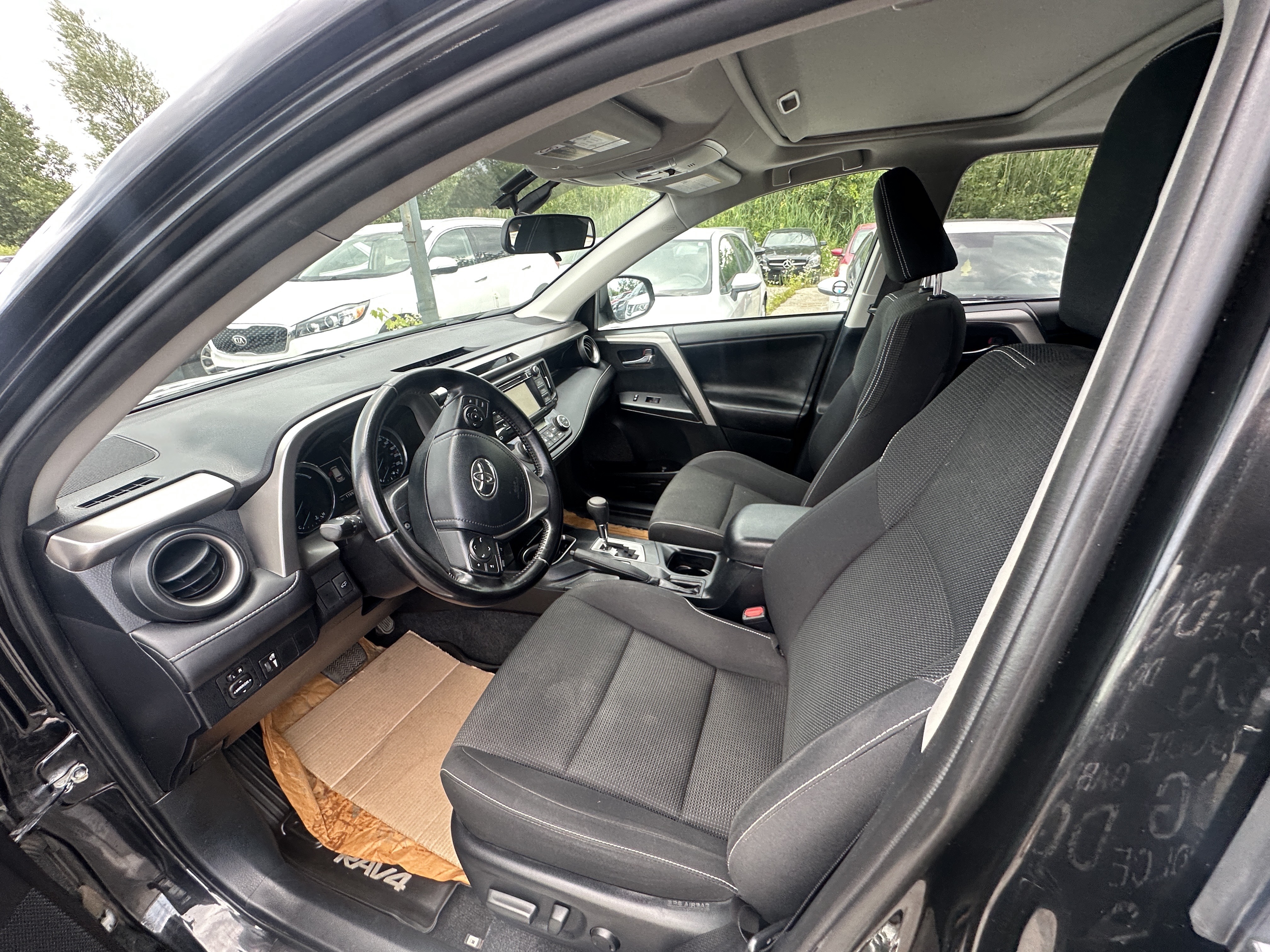 /hakimautosale/2016-Toyota-RAV4Hybrid-5148120411605155.jpg