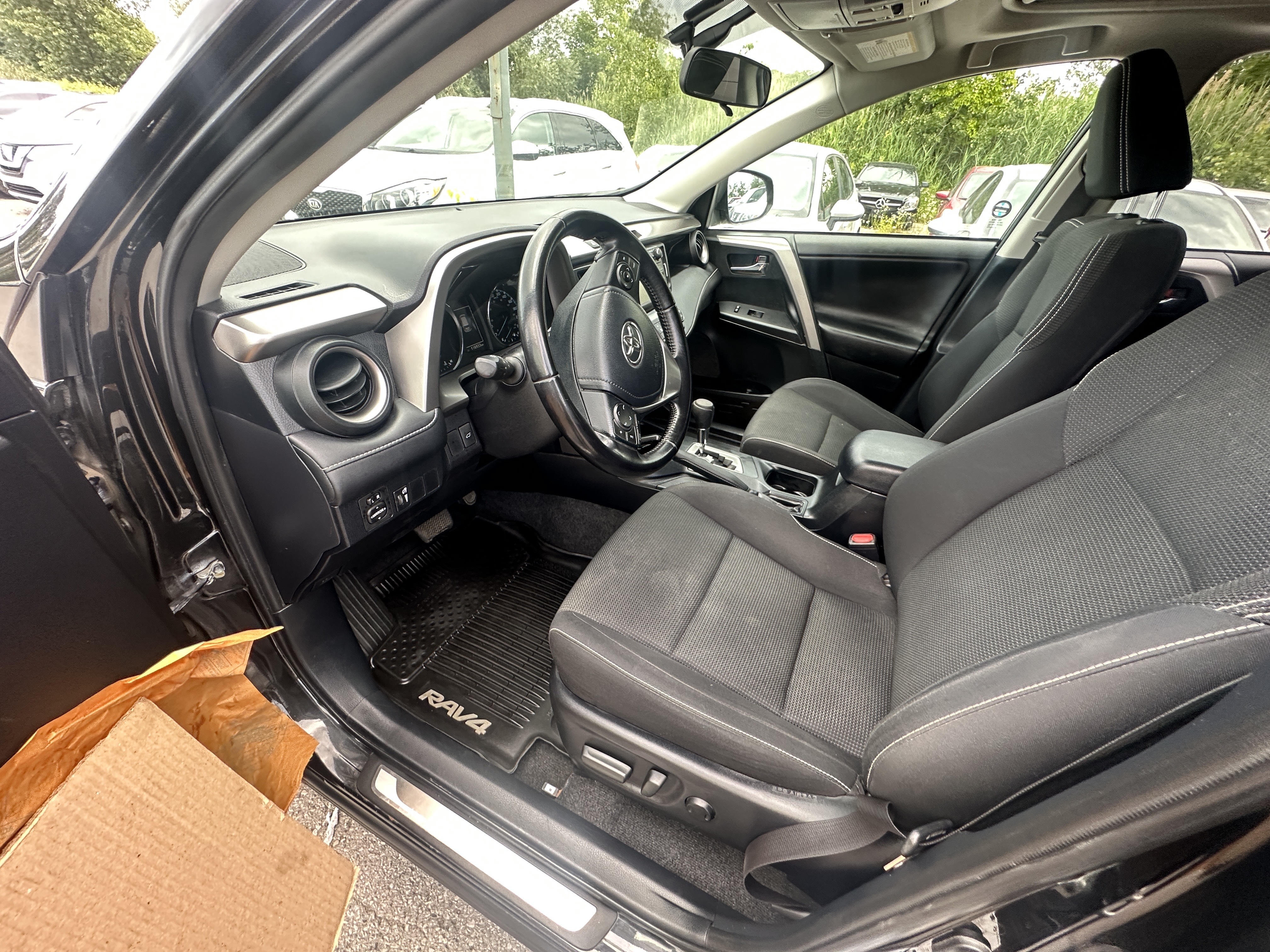 /hakimautosale/2016-Toyota-RAV4Hybrid-6611057855300826.jpg