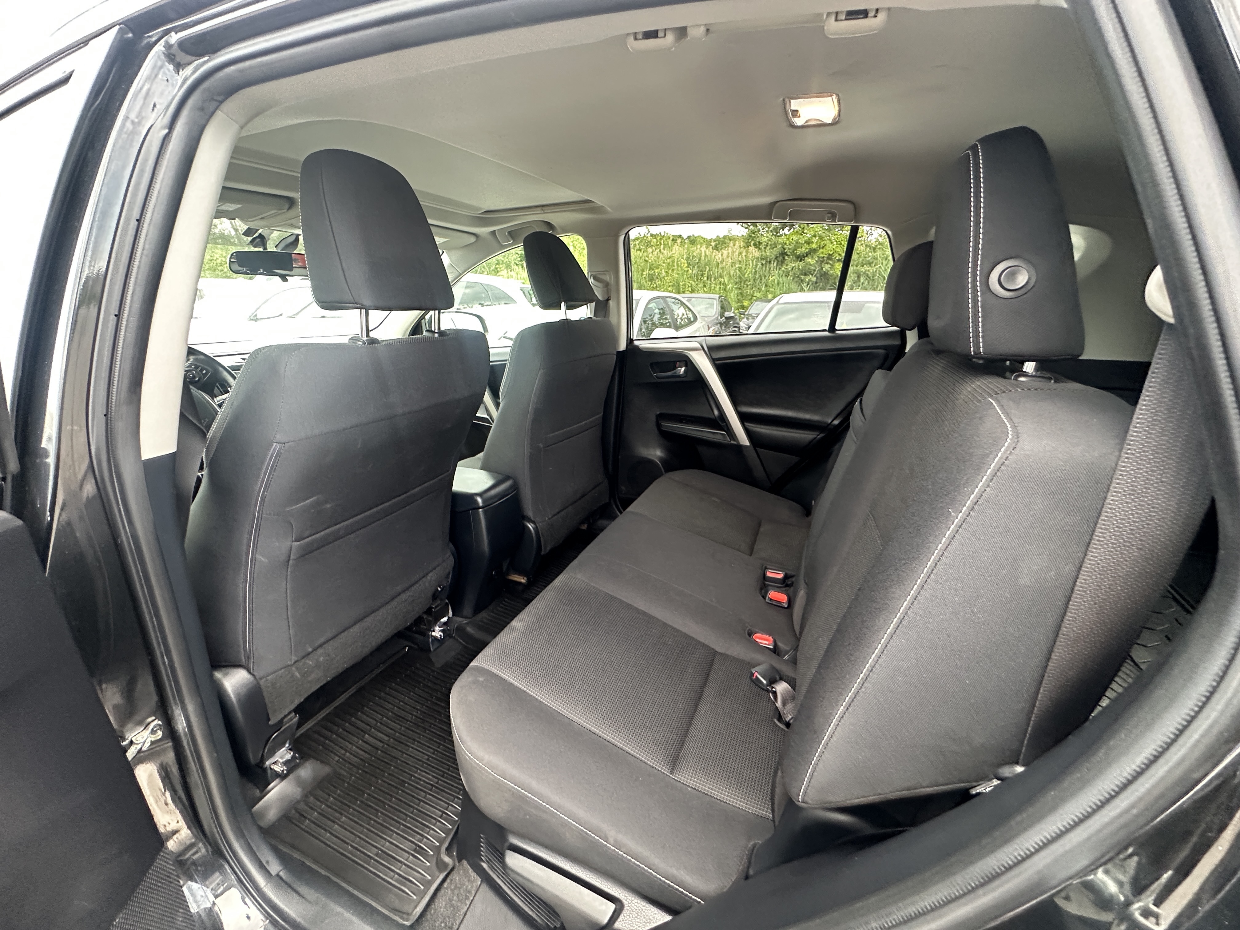 /hakimautosale/2016-Toyota-RAV4Hybrid-9677356849858021.jpg