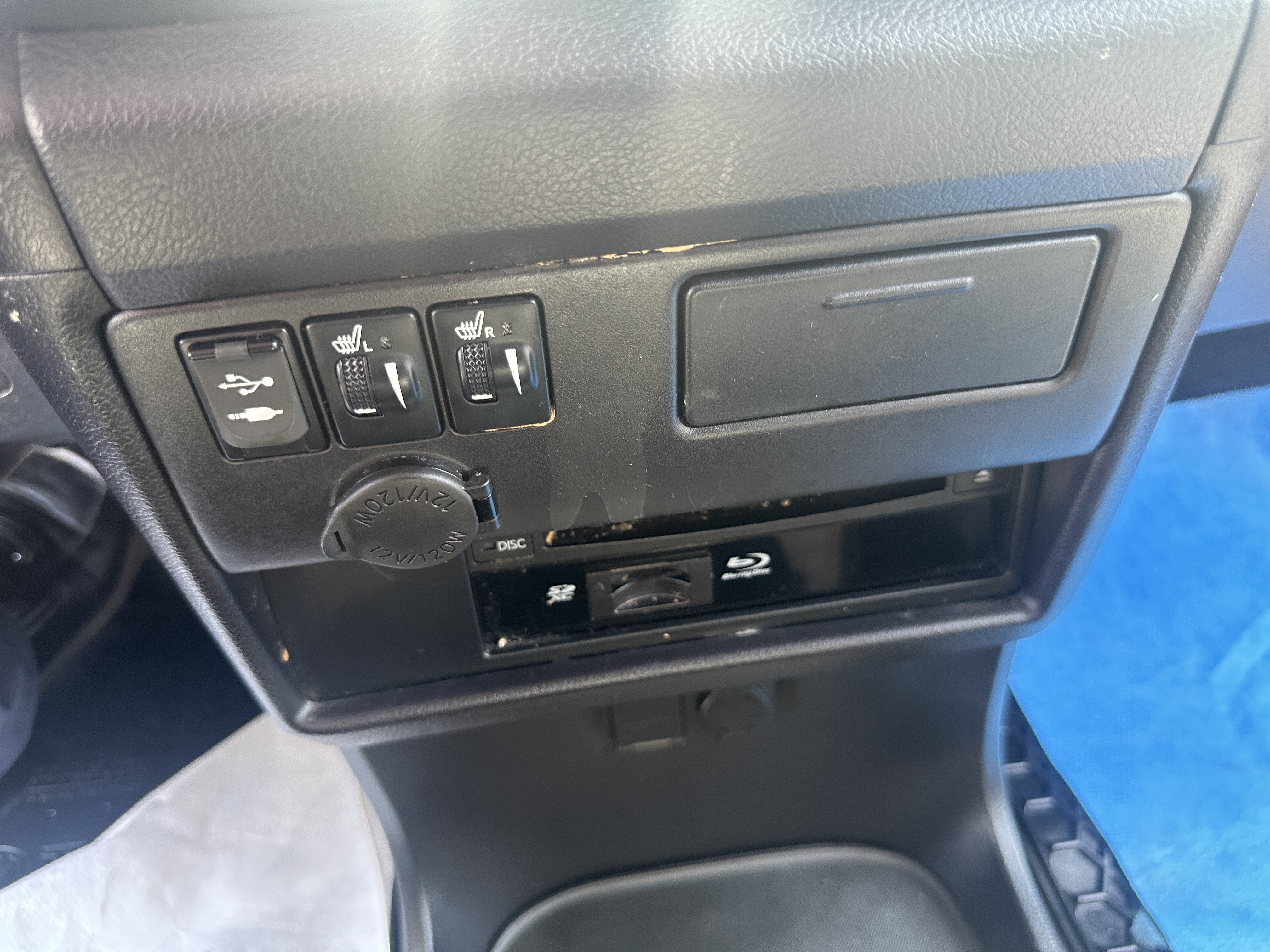 /hakimautosale/2016-Toyota-Sienna-5076512117206893.jpg