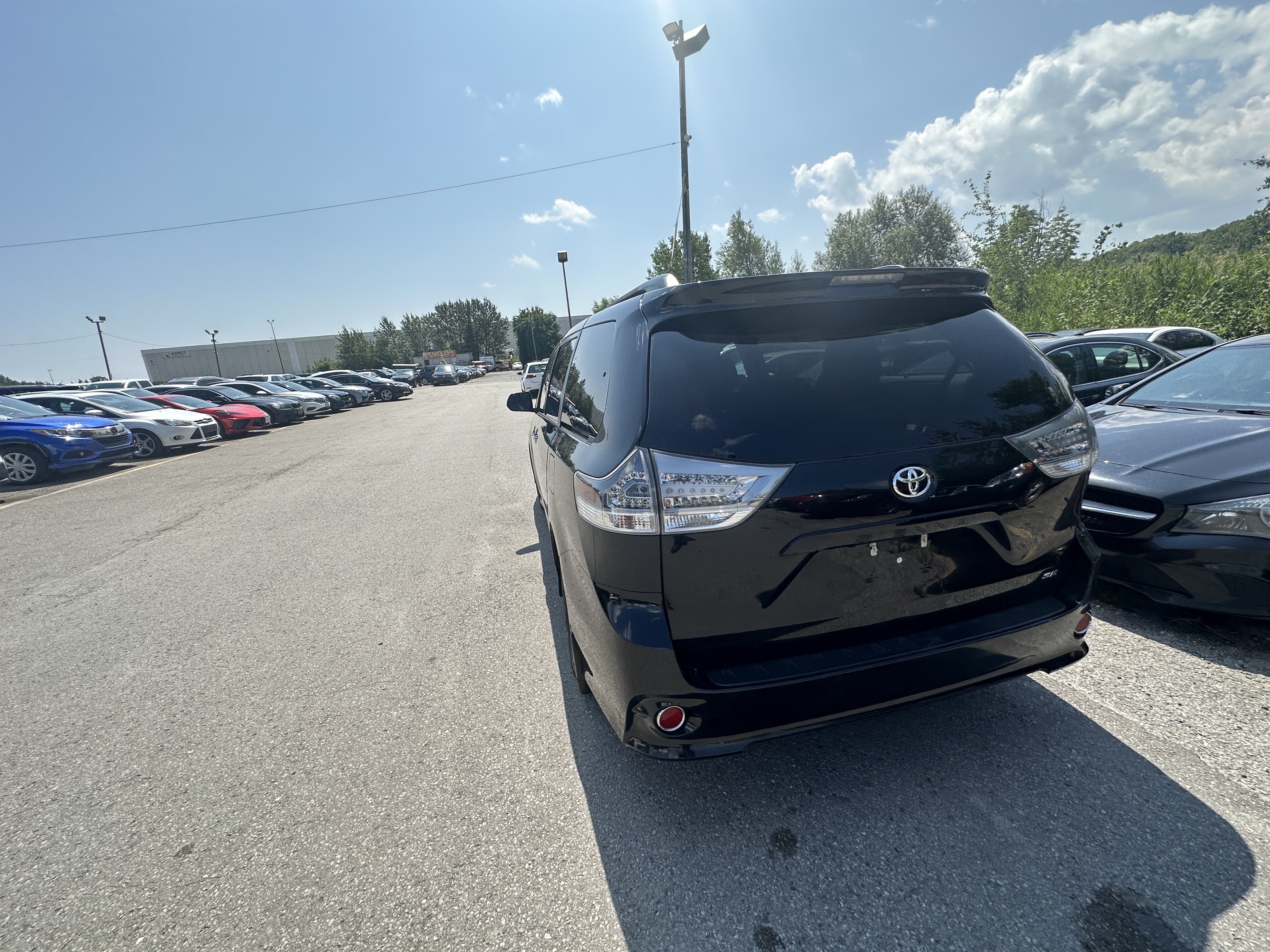 /hakimautosale/2016-Toyota-Sienna-9157657127652867.jpg