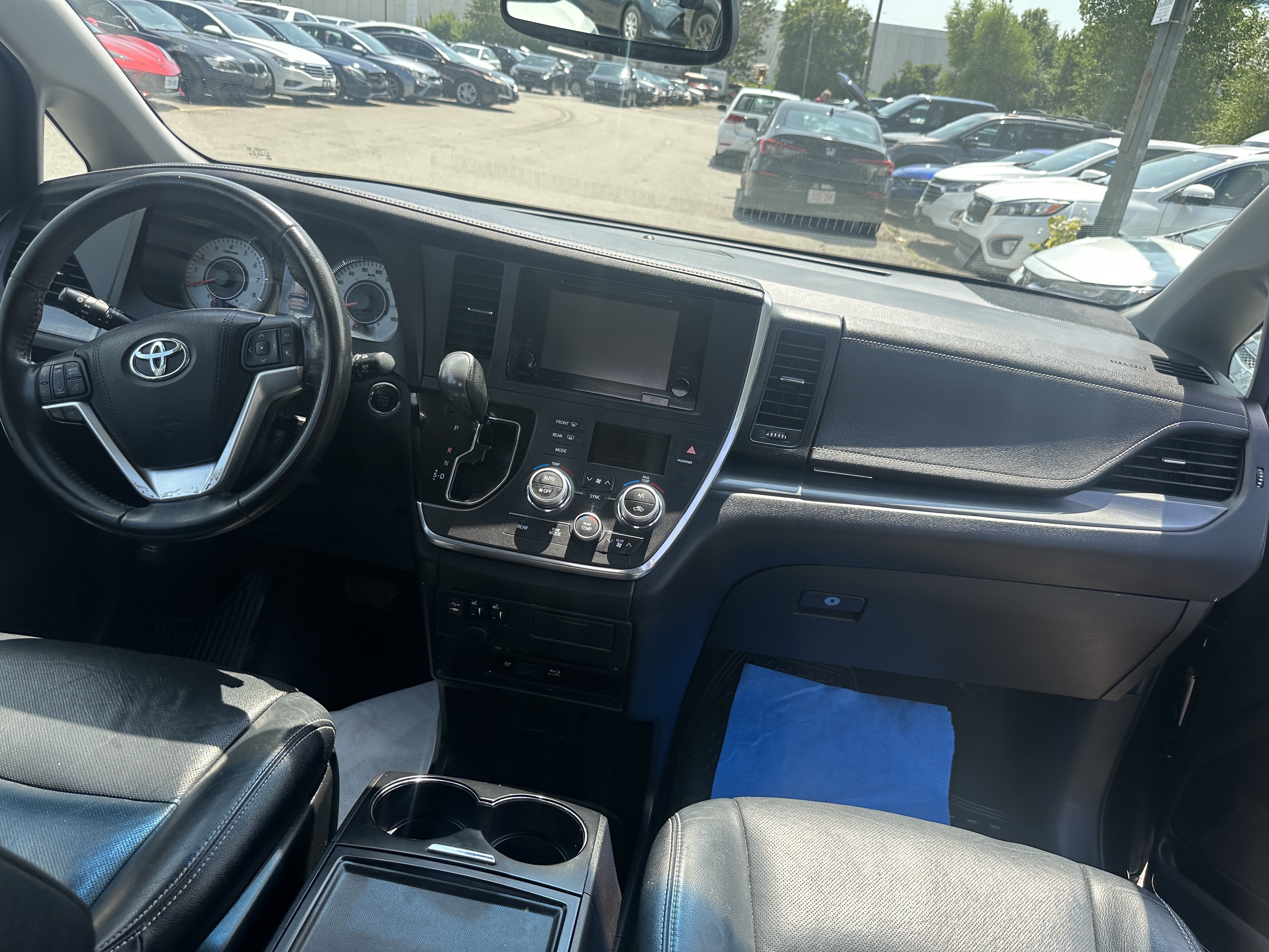 /hakimautosale/2016-Toyota-Sienna-9881595836576271.jpg