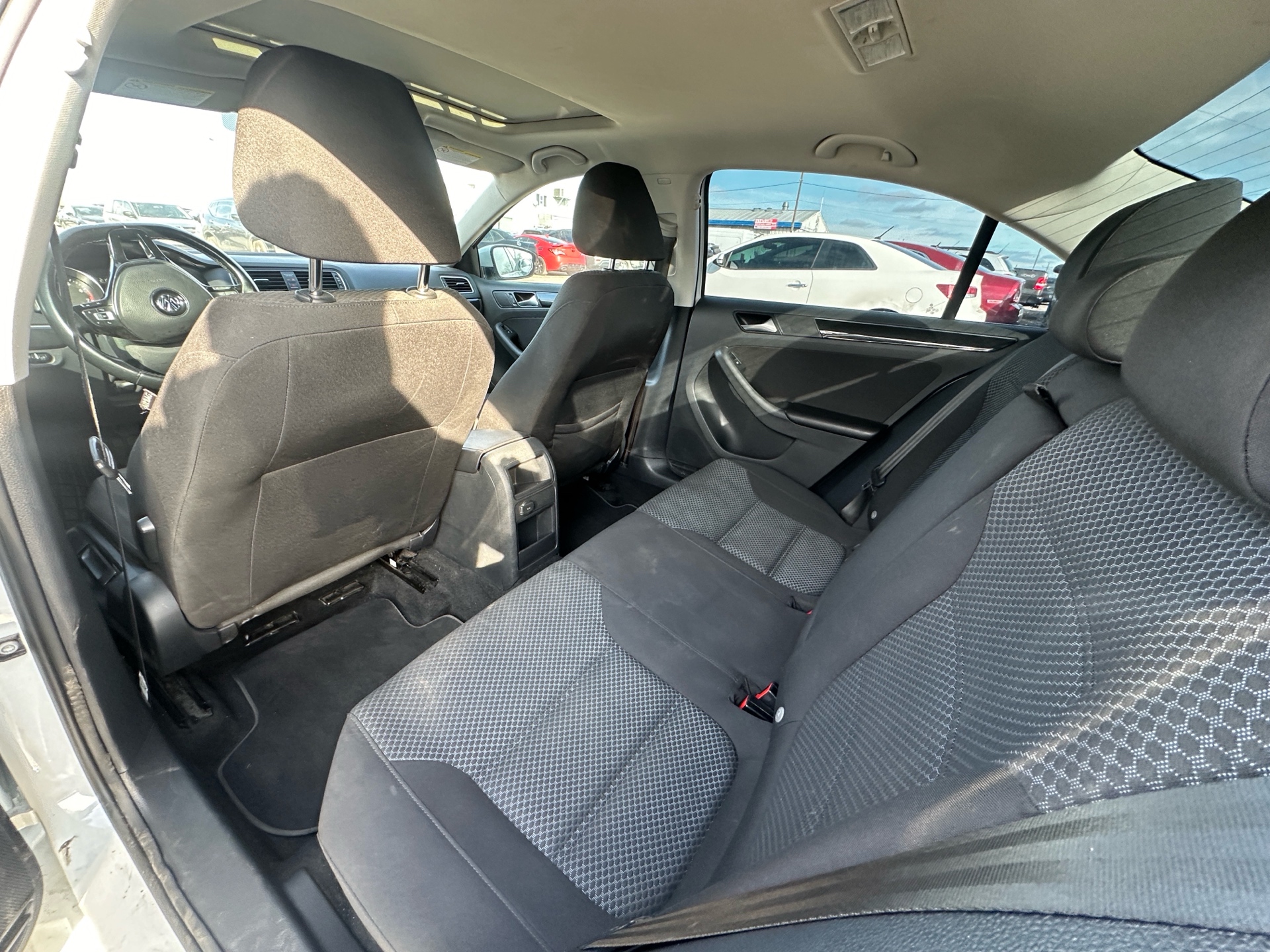 /hakimautosale/2016-Volkswagen-Jetta-20940710770358684.jpg