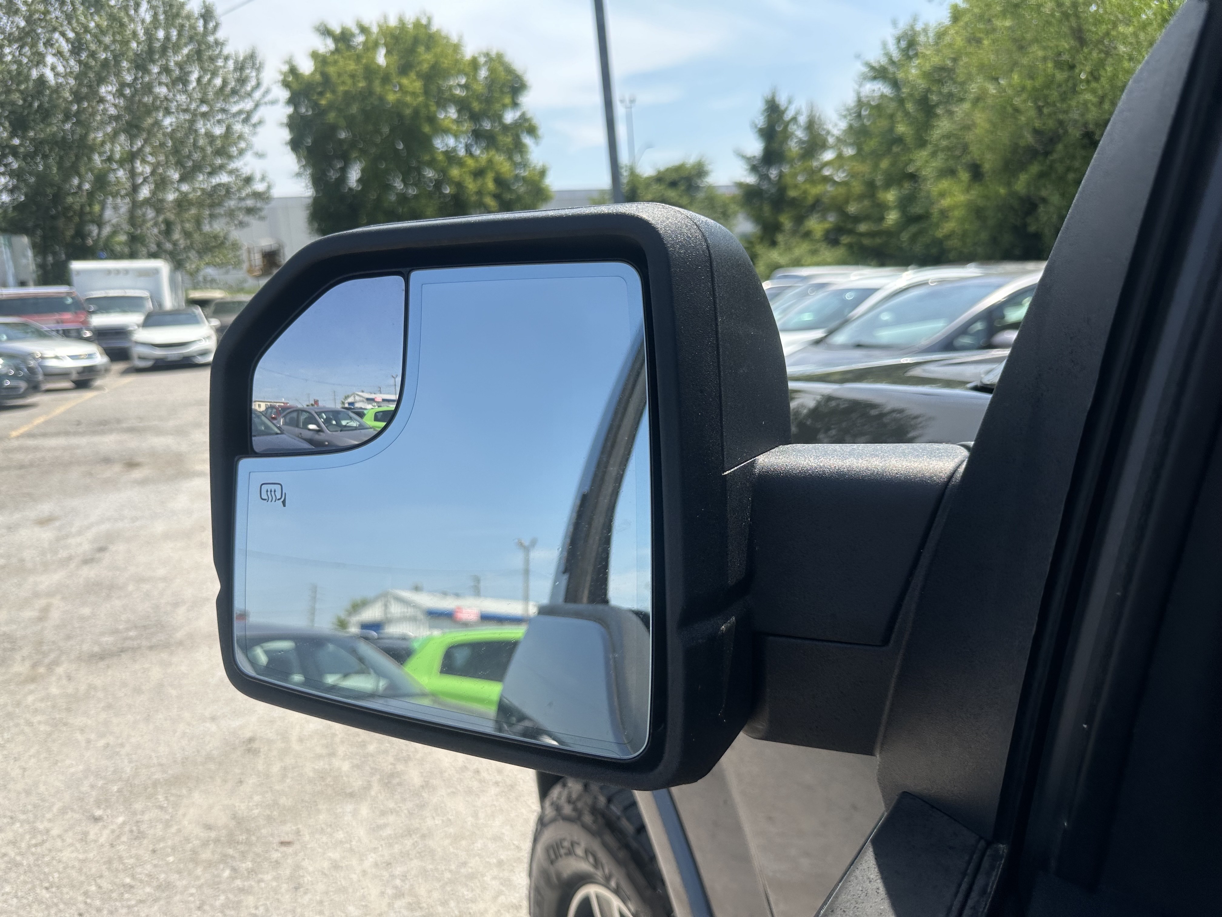 /hakimautosale/2017-Ford-F-150-33793281857766555.jpg