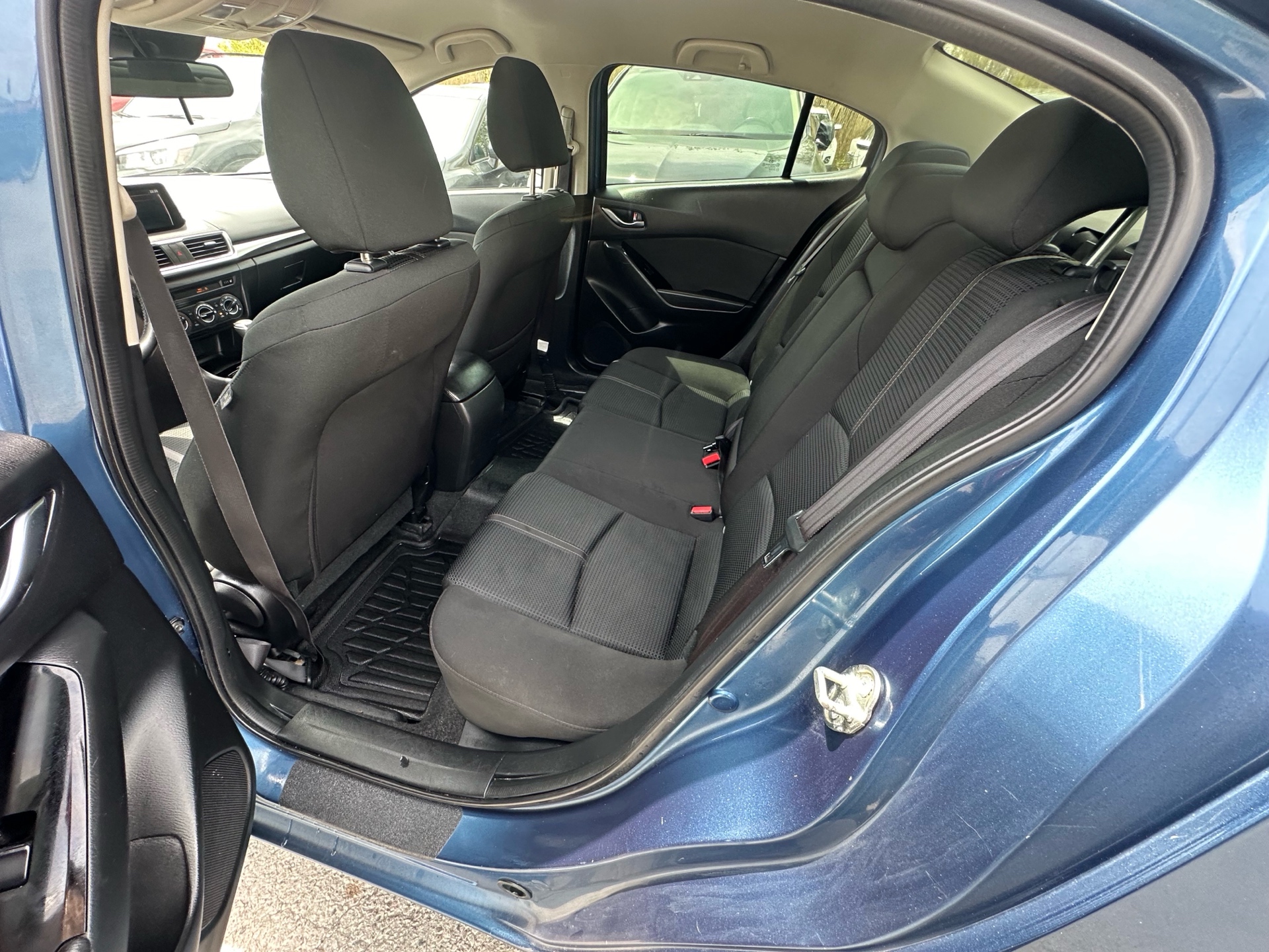 /hakimautosale/2017-Mazda-Mazda3-06991603437798255.jpg