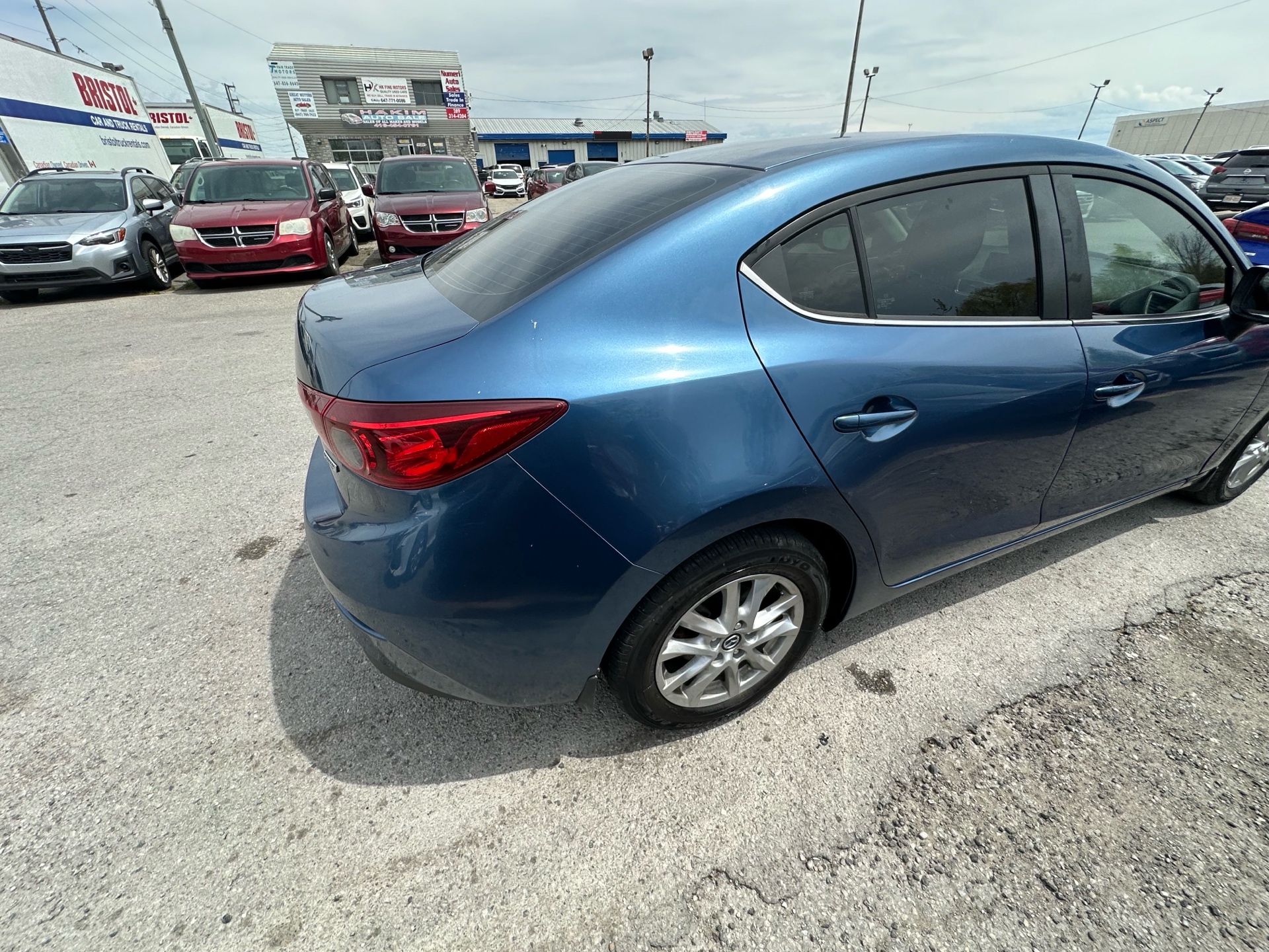 /hakimautosale/2017-Mazda-Mazda3-14081680273115804.jpg