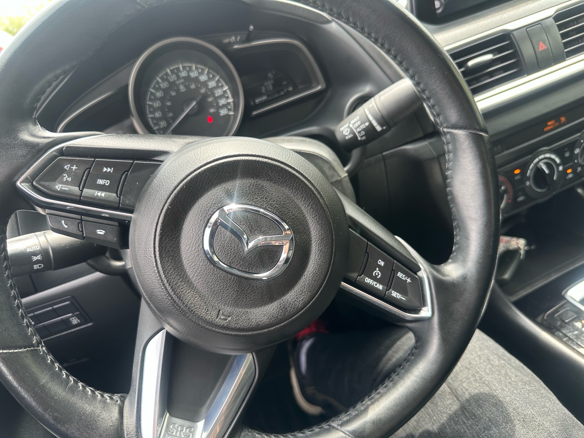 /hakimautosale/2017-Mazda-Mazda3-22211513402069927.jpg