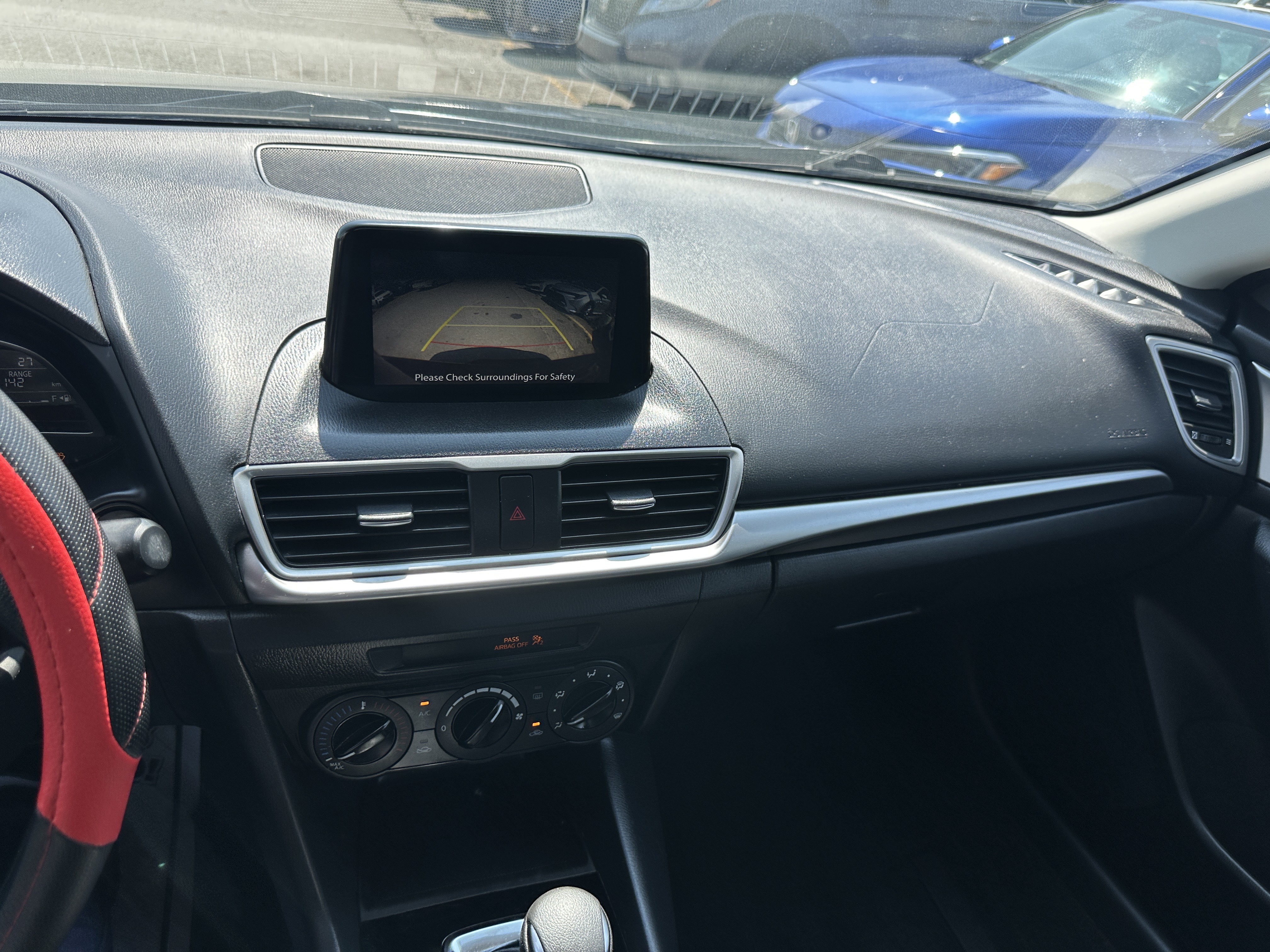 /hakimautosale/2017-Mazda-Mazda3-26922469471534294.jpg