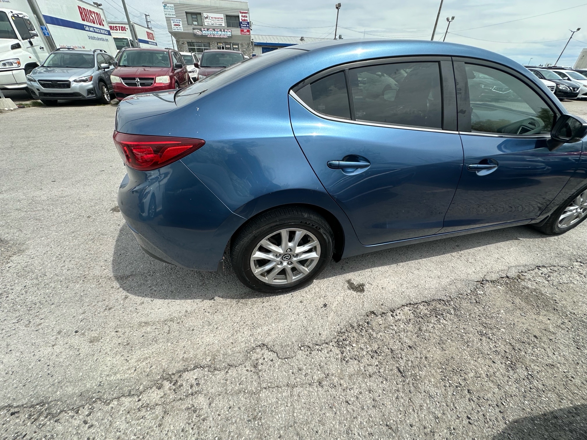 /hakimautosale/2017-Mazda-Mazda3-3617335524035168.jpg