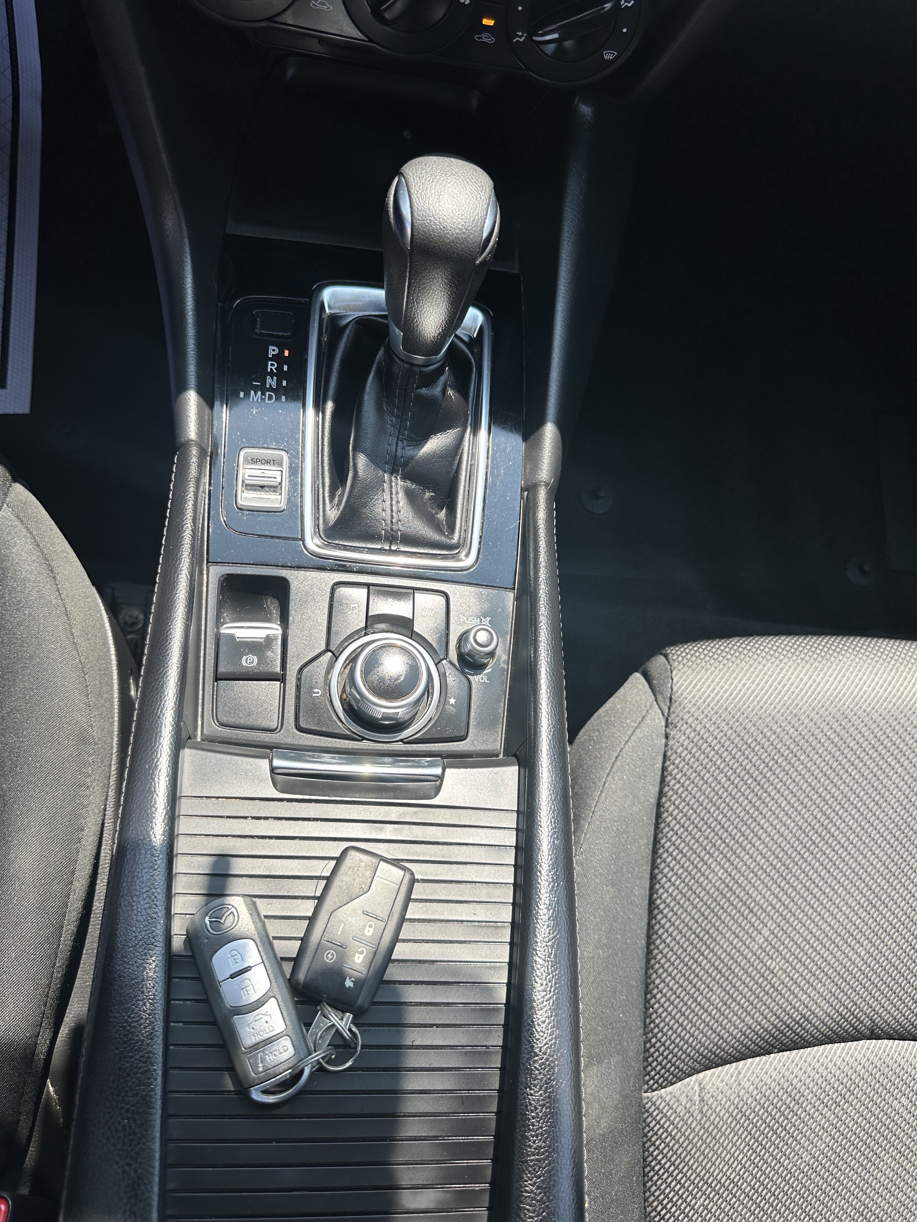 /hakimautosale/2017-Mazda-Mazda3-4280169493458674.jpg