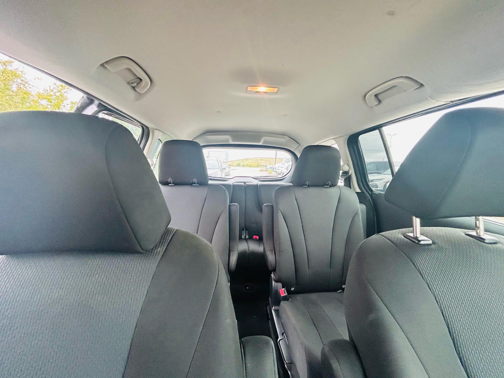 /hakimautosale/2017-Mazda-Mazda5-17318870316619828.jpg