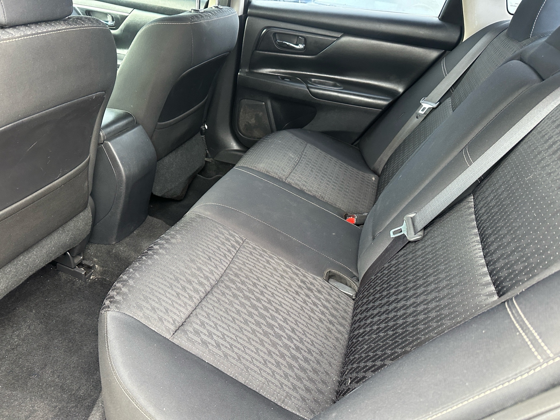 /hakimautosale/2017-Nissan-Altima-3393263769850008.jpg