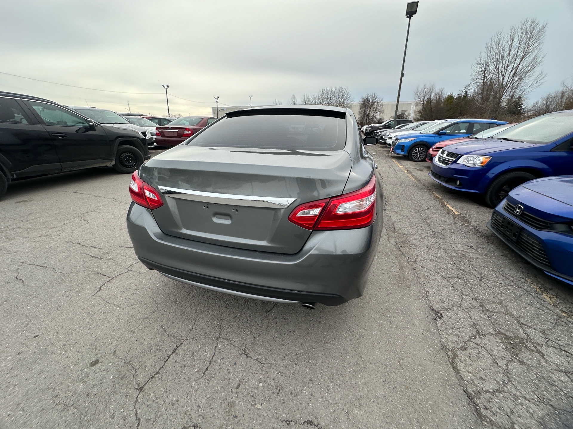 /hakimautosale/2017-Nissan-Altima-5366379142208704.jpg