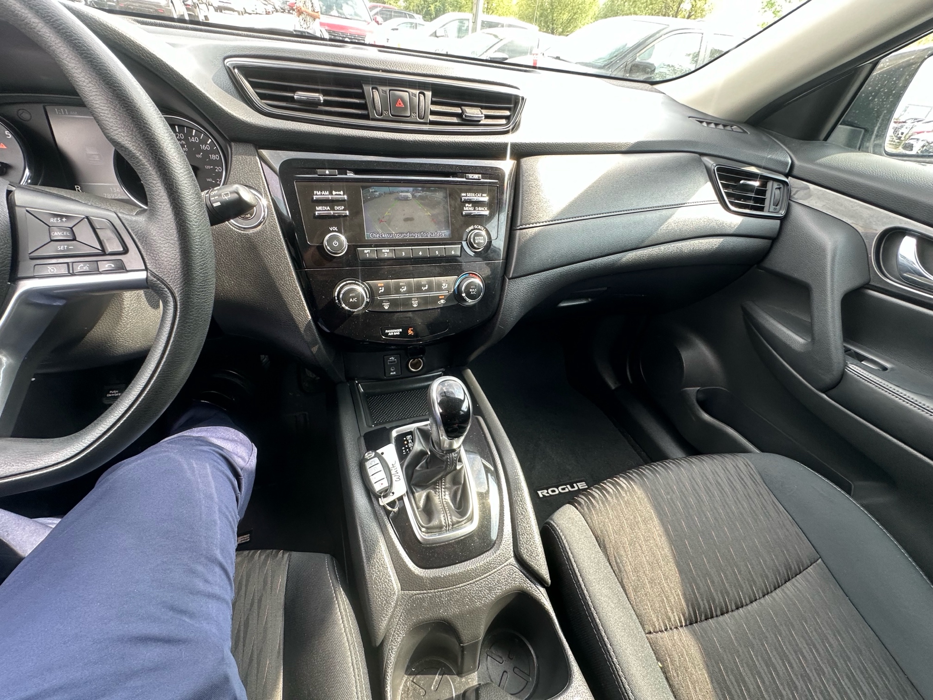/hakimautosale/2017-Nissan-Rogue-24281128360799387.jpg