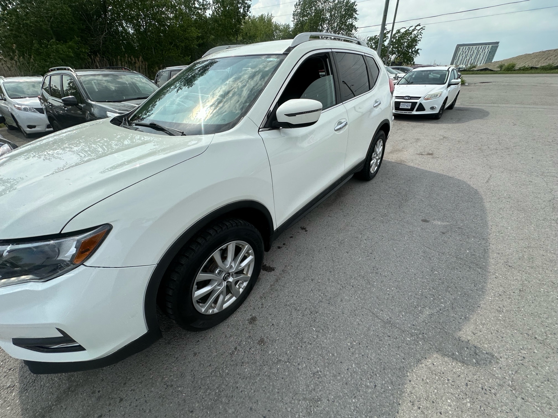 /hakimautosale/2017-Nissan-Rogue-4057943110362796.jpg
