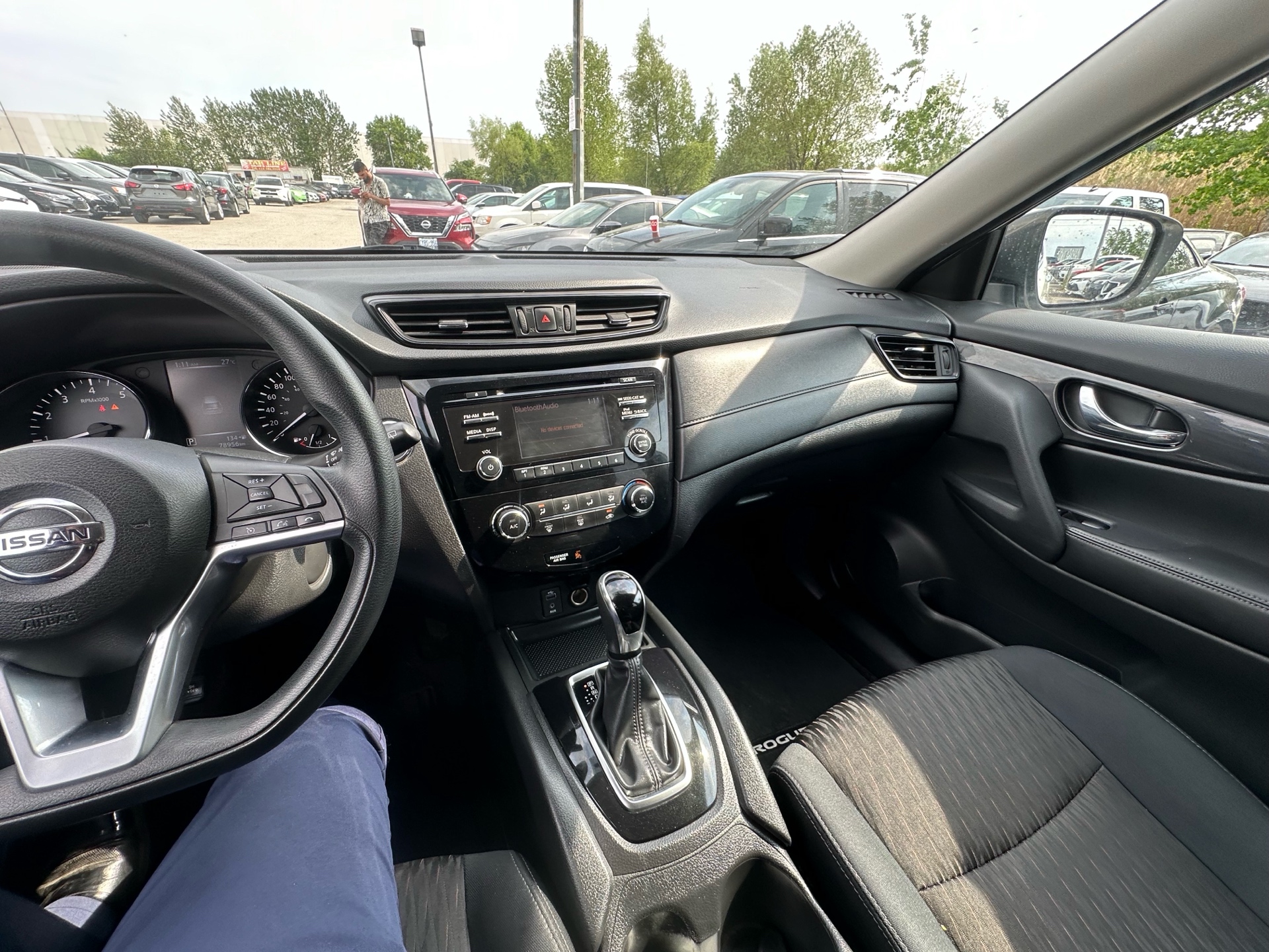 /hakimautosale/2017-Nissan-Rogue-40731491495246597.jpg