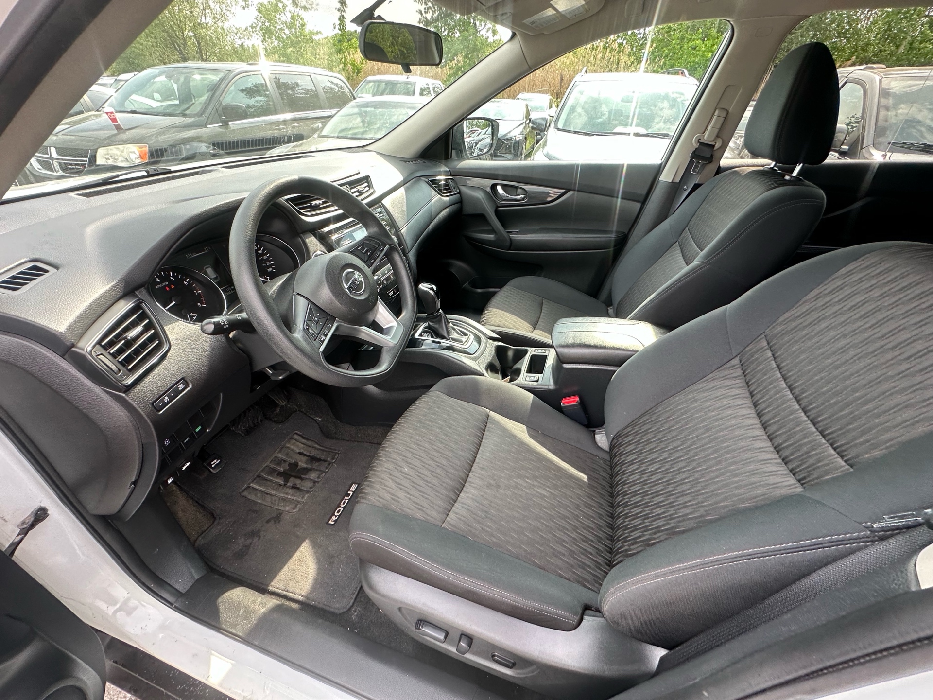 /hakimautosale/2017-Nissan-Rogue-5351527120182349.jpg