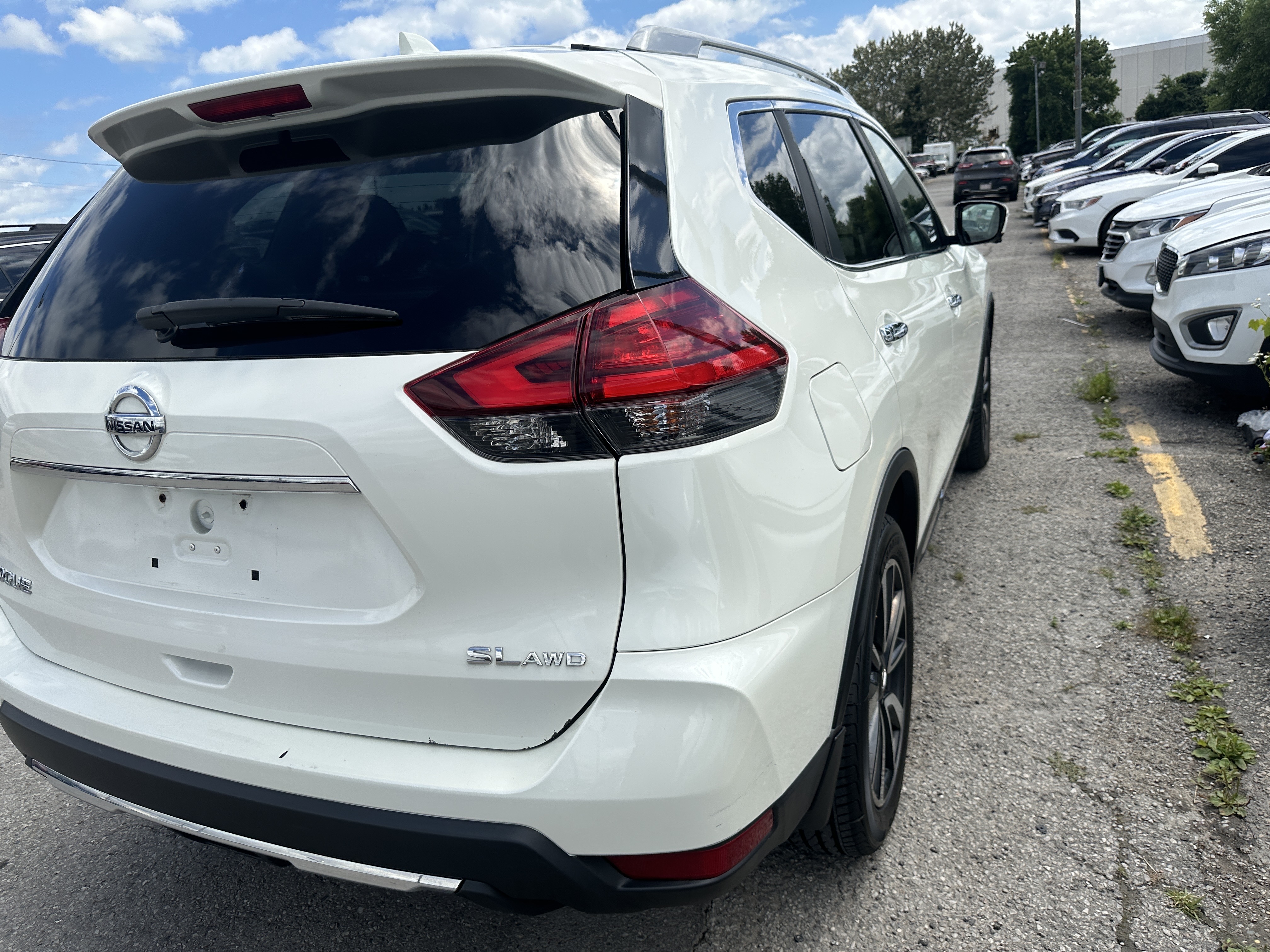 /hakimautosale/2017-Nissan-Rogue-6367618143451508.jpg